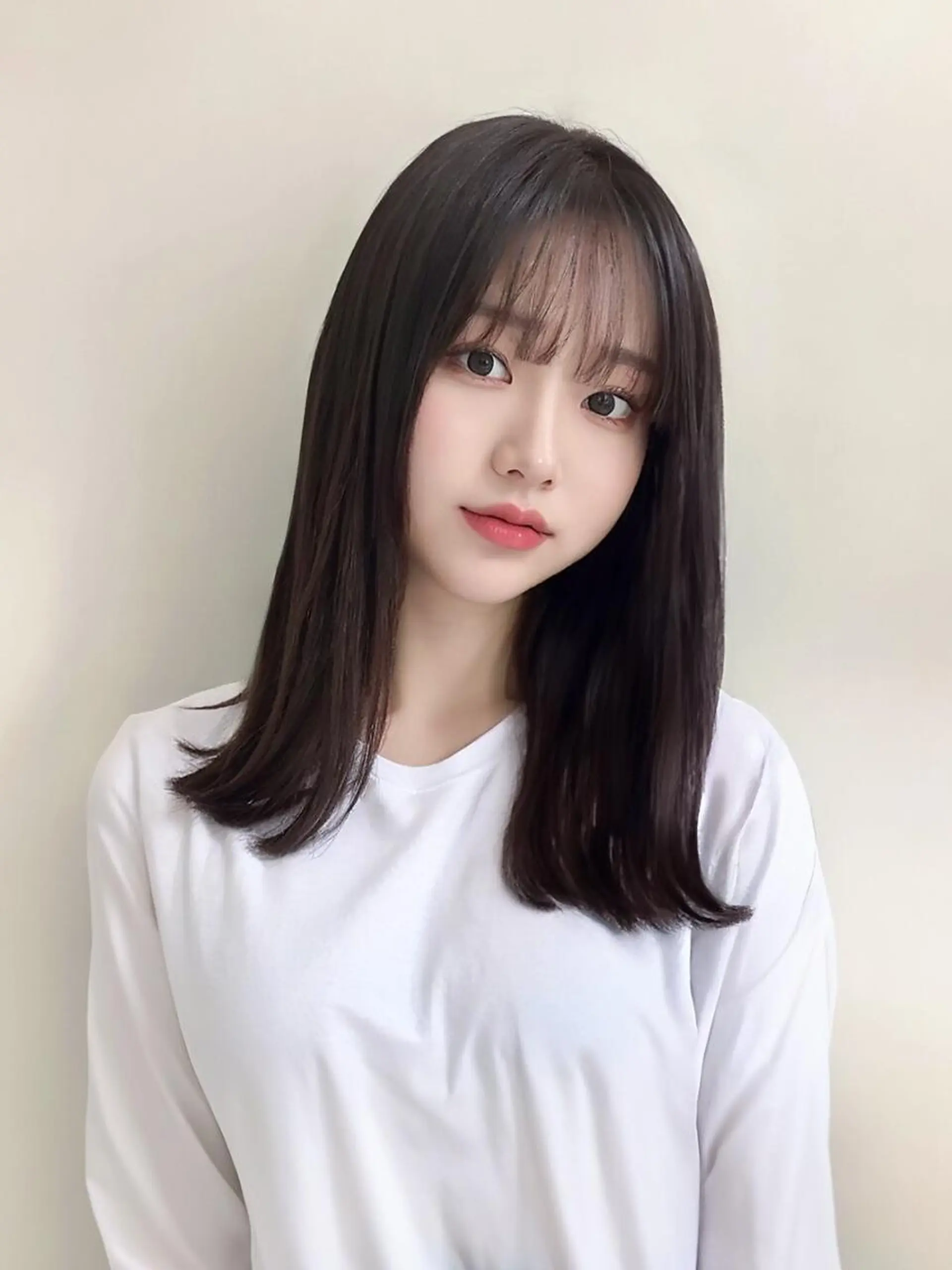 セミロング アッシュ ピンクブラウン 伸ばしかけ ハイライト 髪質改善 ルーチェヘアー 北摂エリアNo.1のヘアスタイル