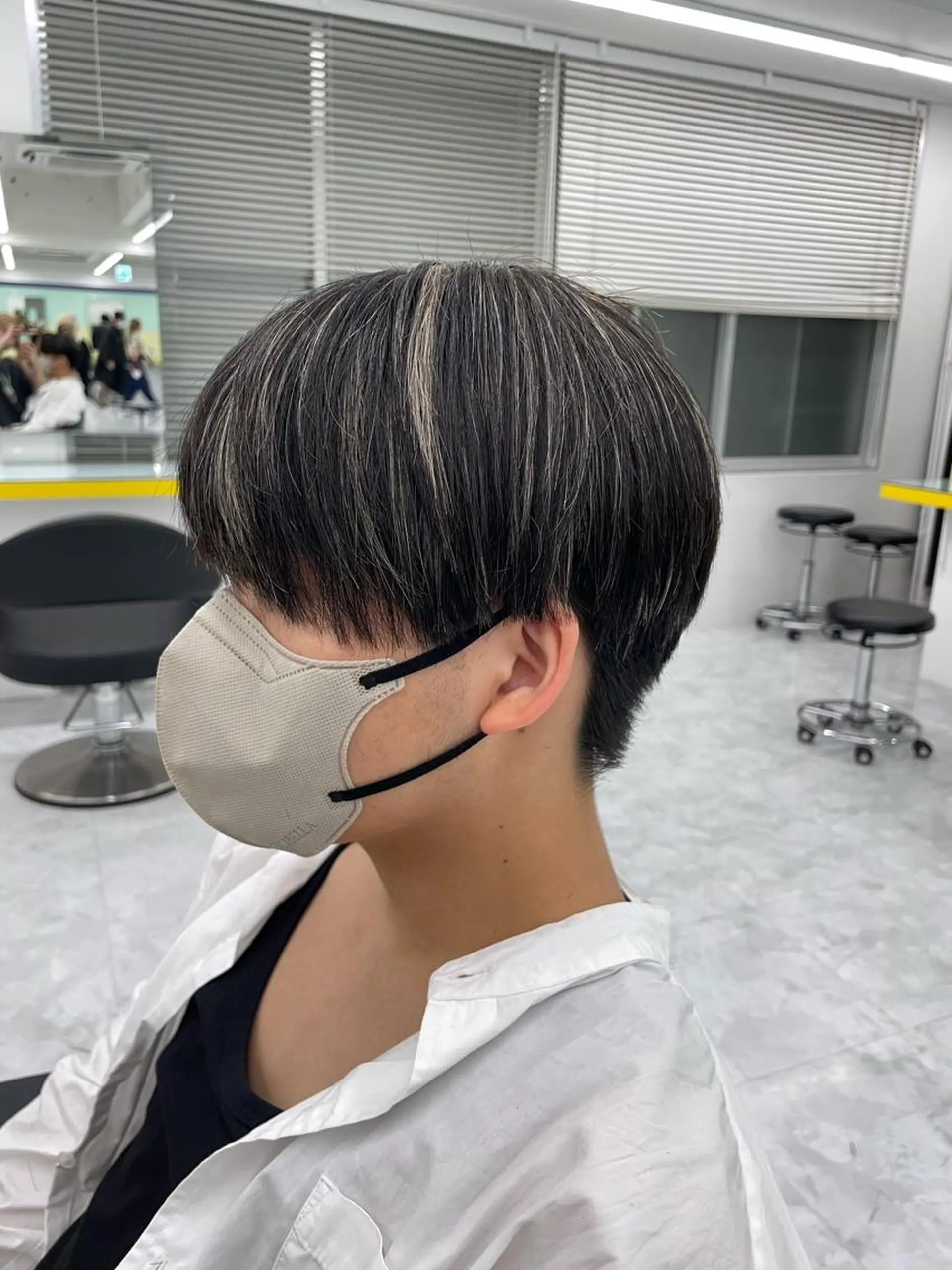 ミディアム ヘアアレンジ メンズ 顔まわりカット の達人のヘアスタイル