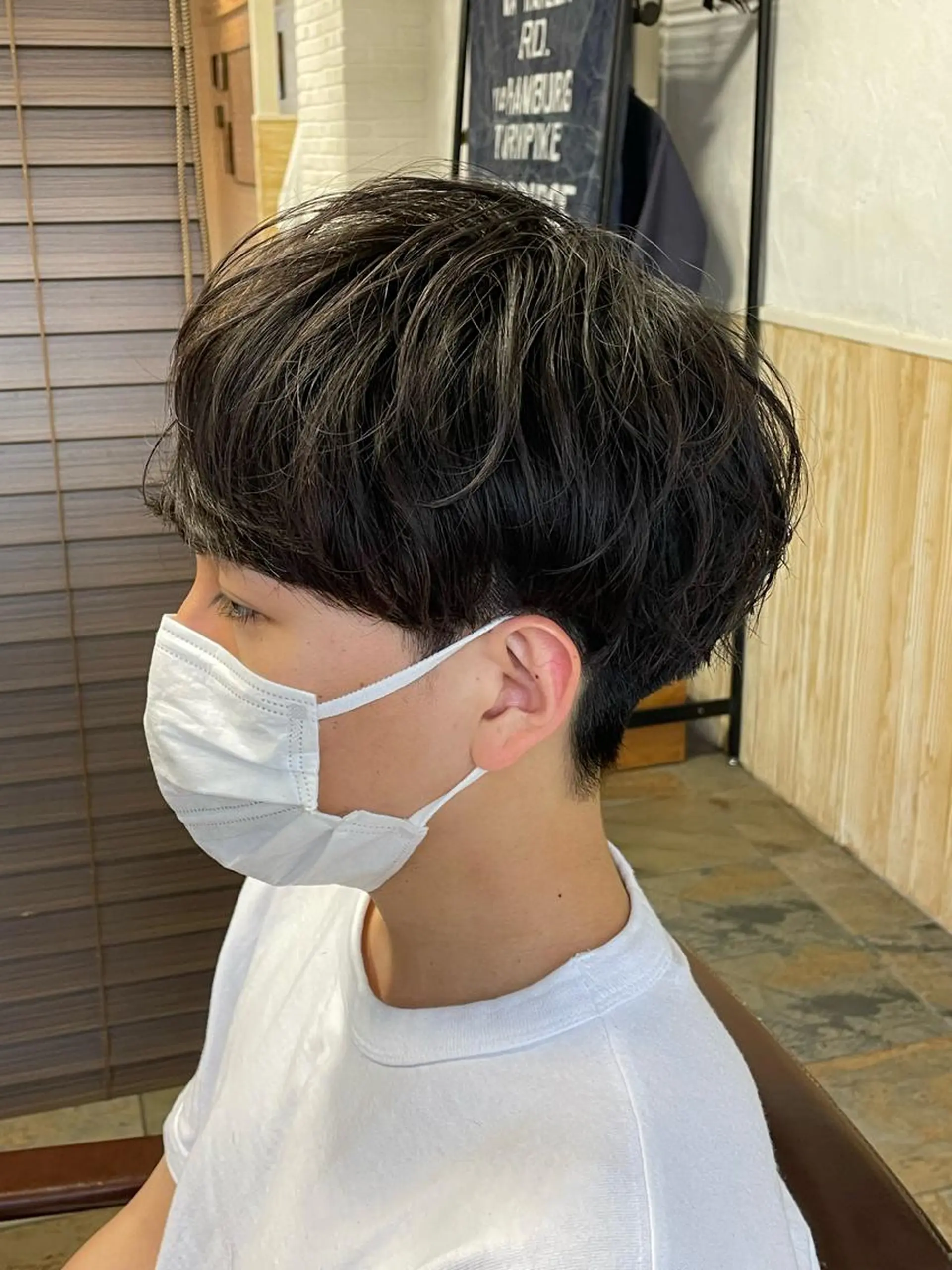 メンズ マッシュ 刈り上げ カット 榎戸 怜真のヘアスタイル