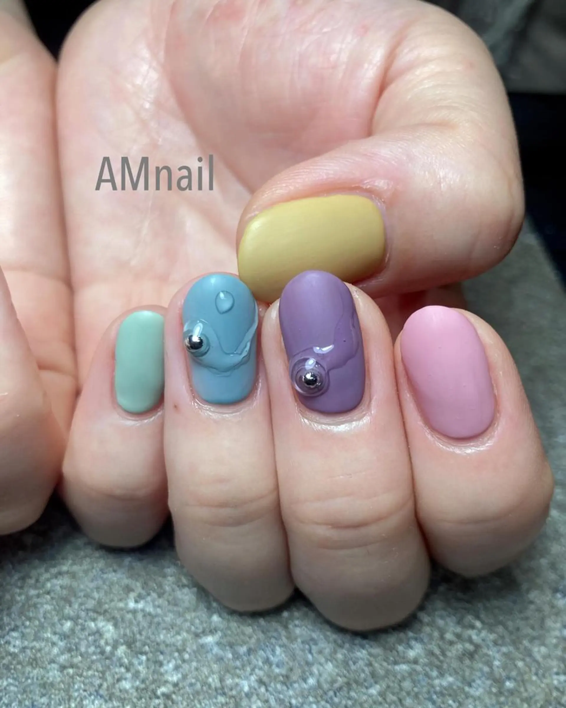 ネイル アートネイル ラメ(グリッター) オフィスネイル ピンク ハンドネイル Am:nail 柏 SUE(スゥ)のネイルデザイン