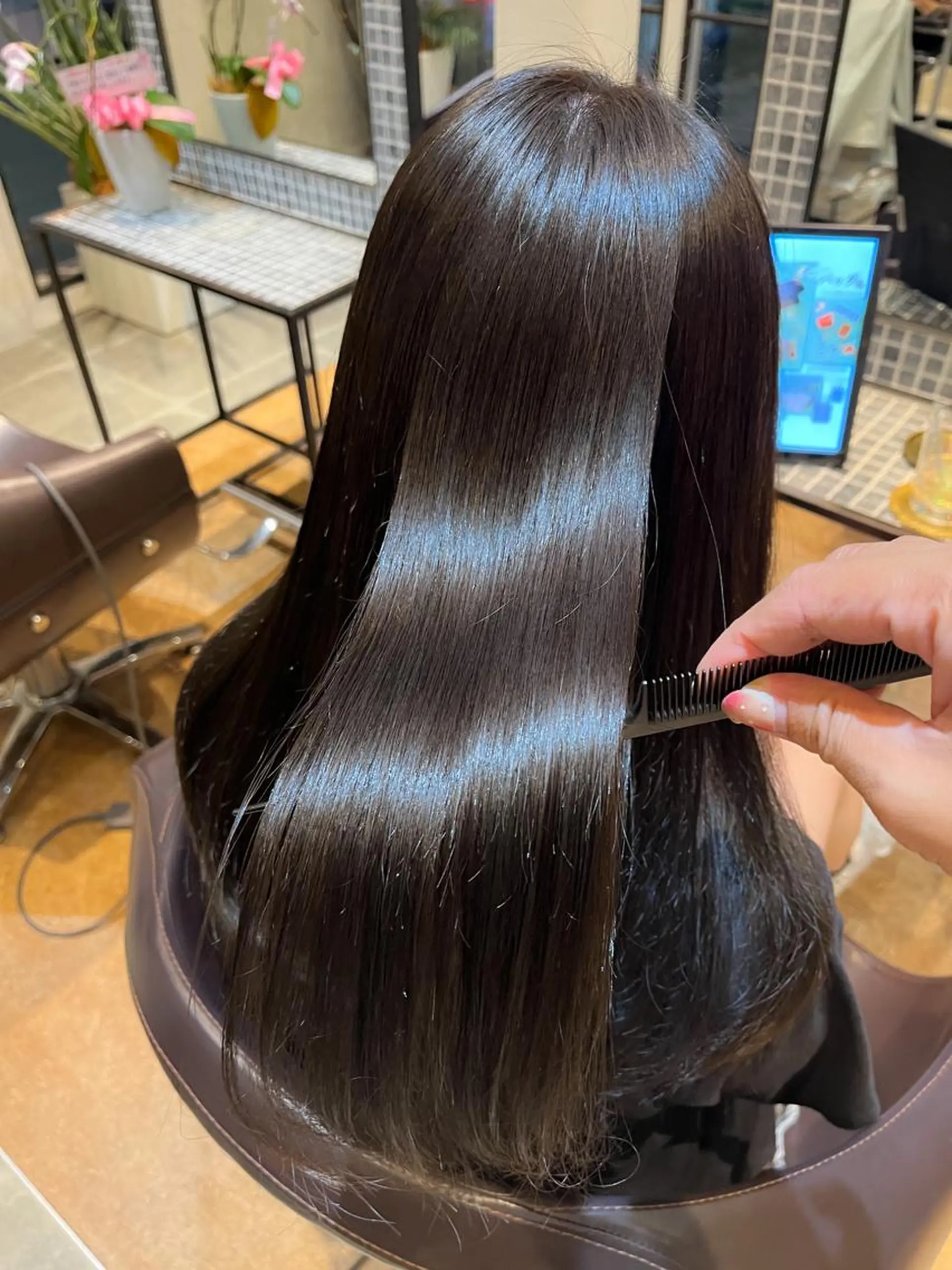 セミロング ヘアカラー トリートメント 【Hwyl】ヒュイル八王子【髪質改善】所属・✨髪質改善✨艶髪✨ MARIのヘアスタイル