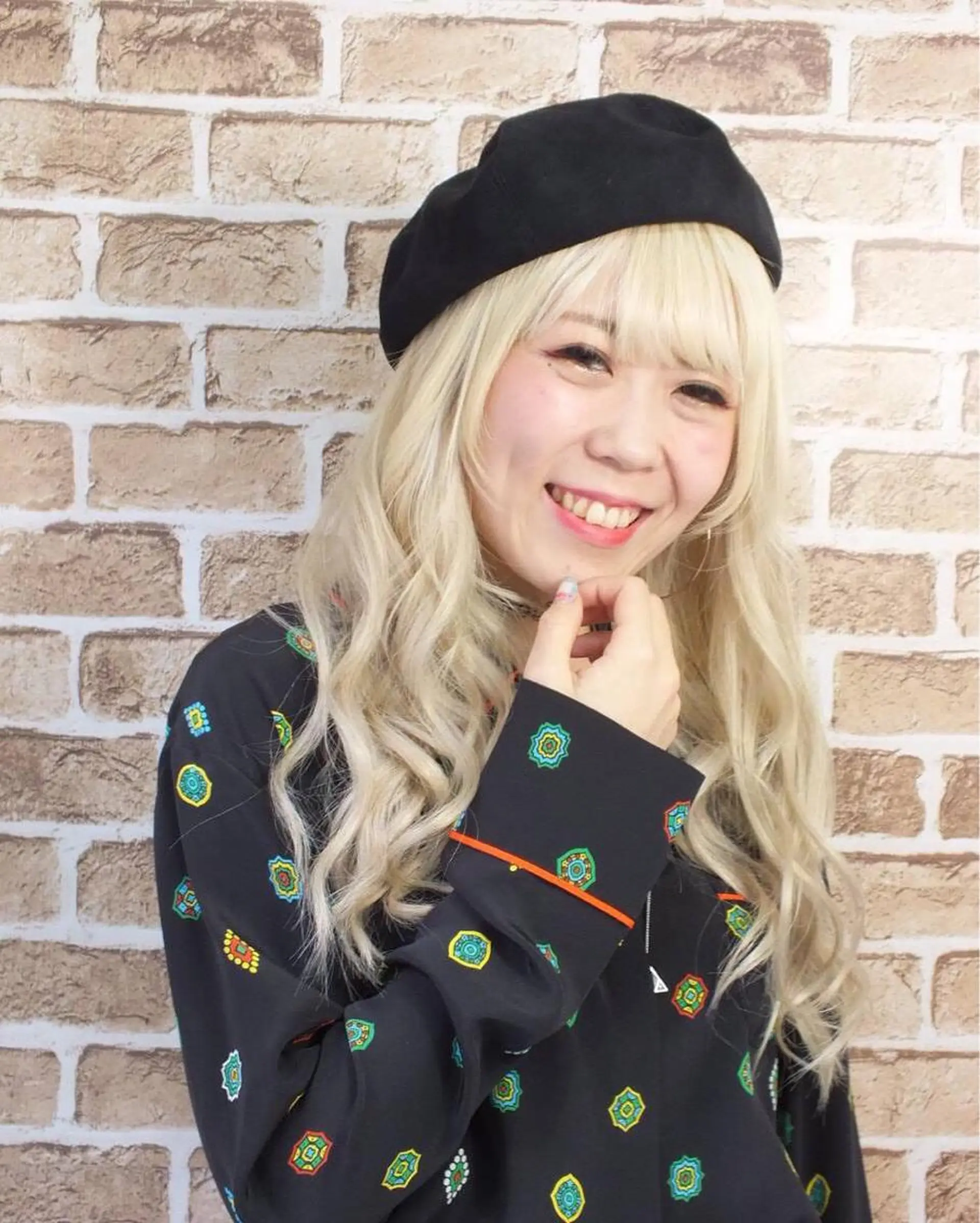 ロング ヘアアレンジ 毛穴改善/脱毛 ネイル　川上久仁子のエステ・リラクイメージ