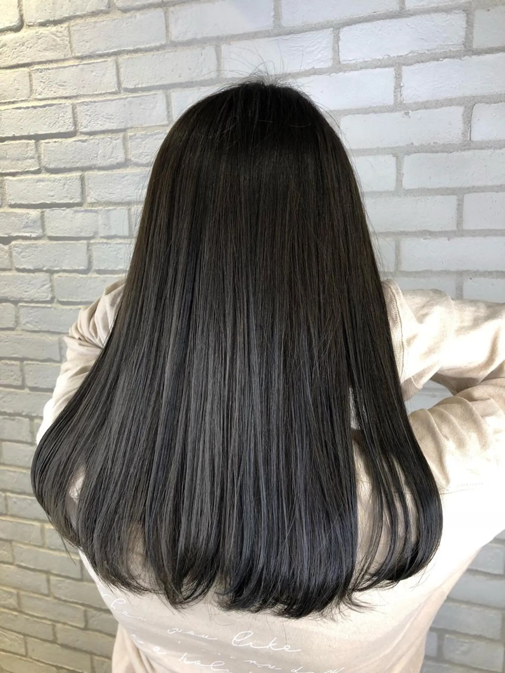 カラー グレージュ she2.shinjuku所属・takumi Hのヘアスタイル