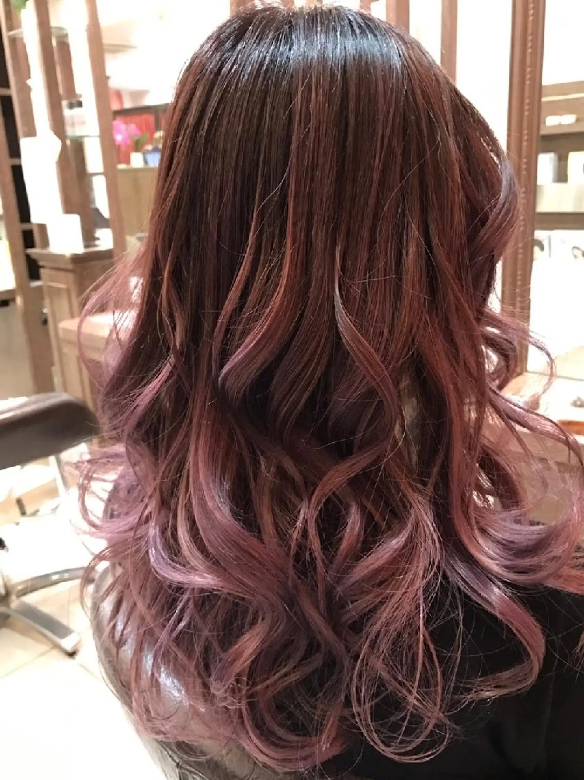 カラー 小林 香のヘアスタイル