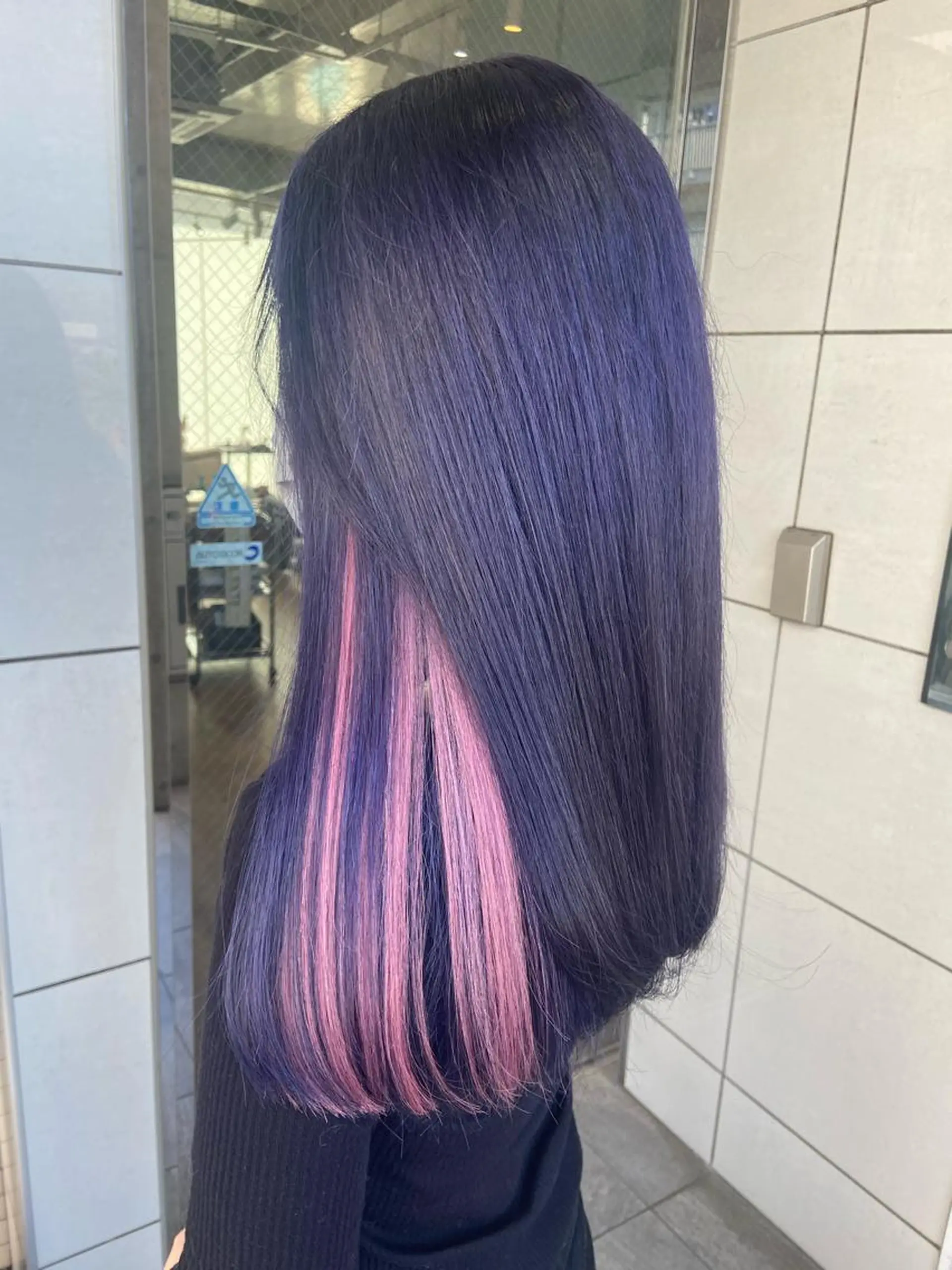 ロング カラー イヤリングカラー エクステ ヘアカラー トリートメント 🧸プルエクステ❤︎ ネイルKAO🧸のヘアスタイル