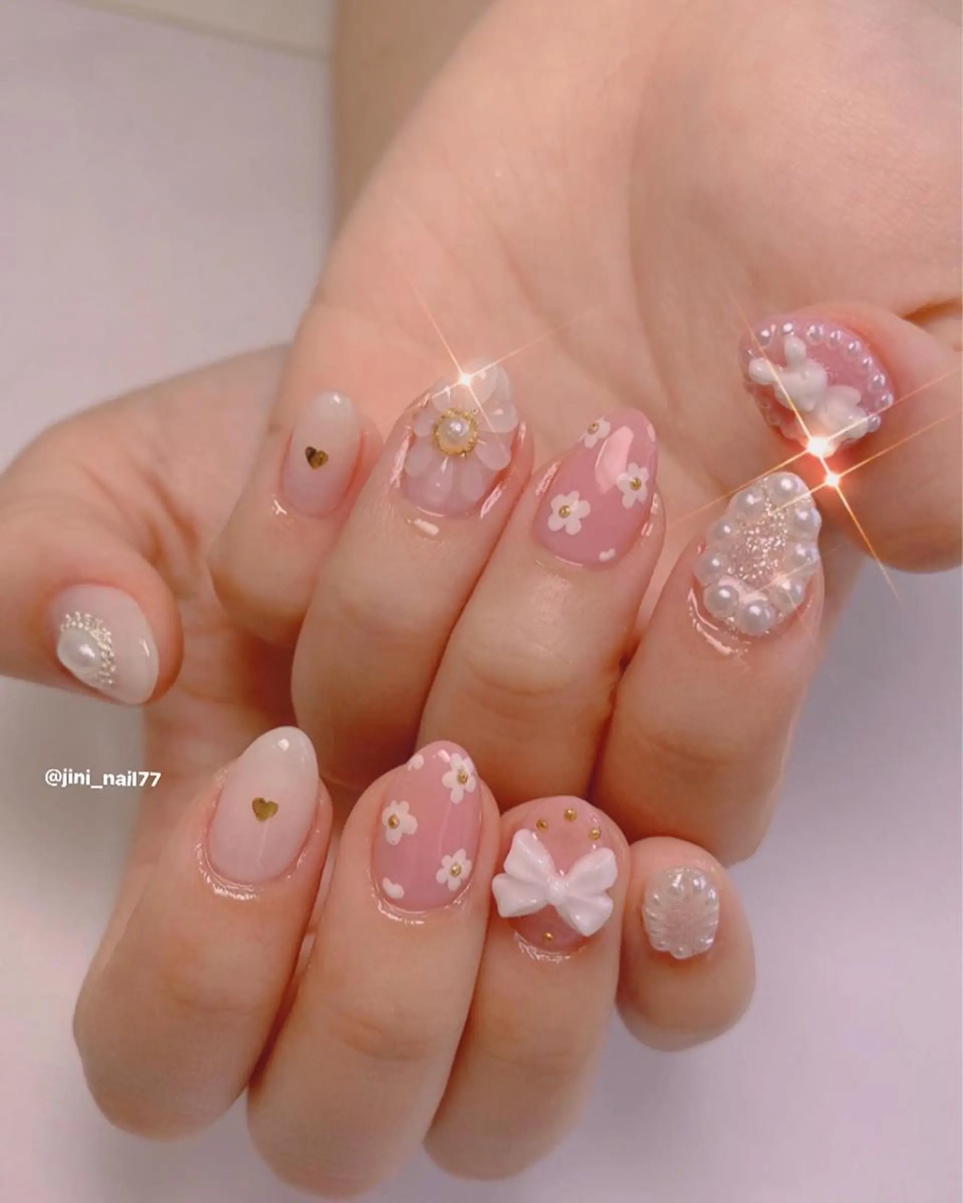 ネイル JINI NAIL所属・ジニ ネイルのネイルデザイン
