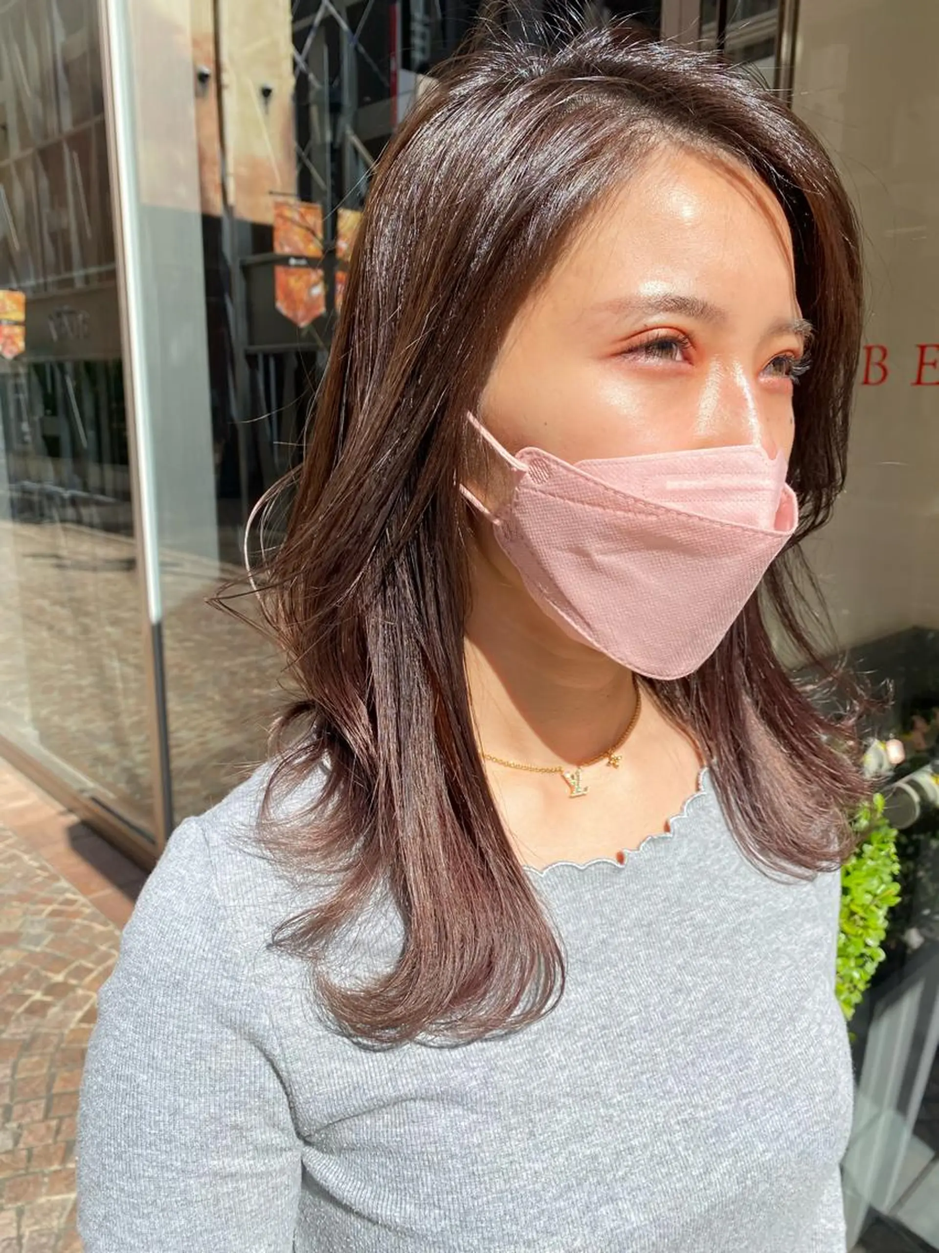 ミディアム Savoir GRANMASH【サヴォア　グランマッシュ】所属・ショート/レイヤー/ 透明感/グレージュのヘアスタイル