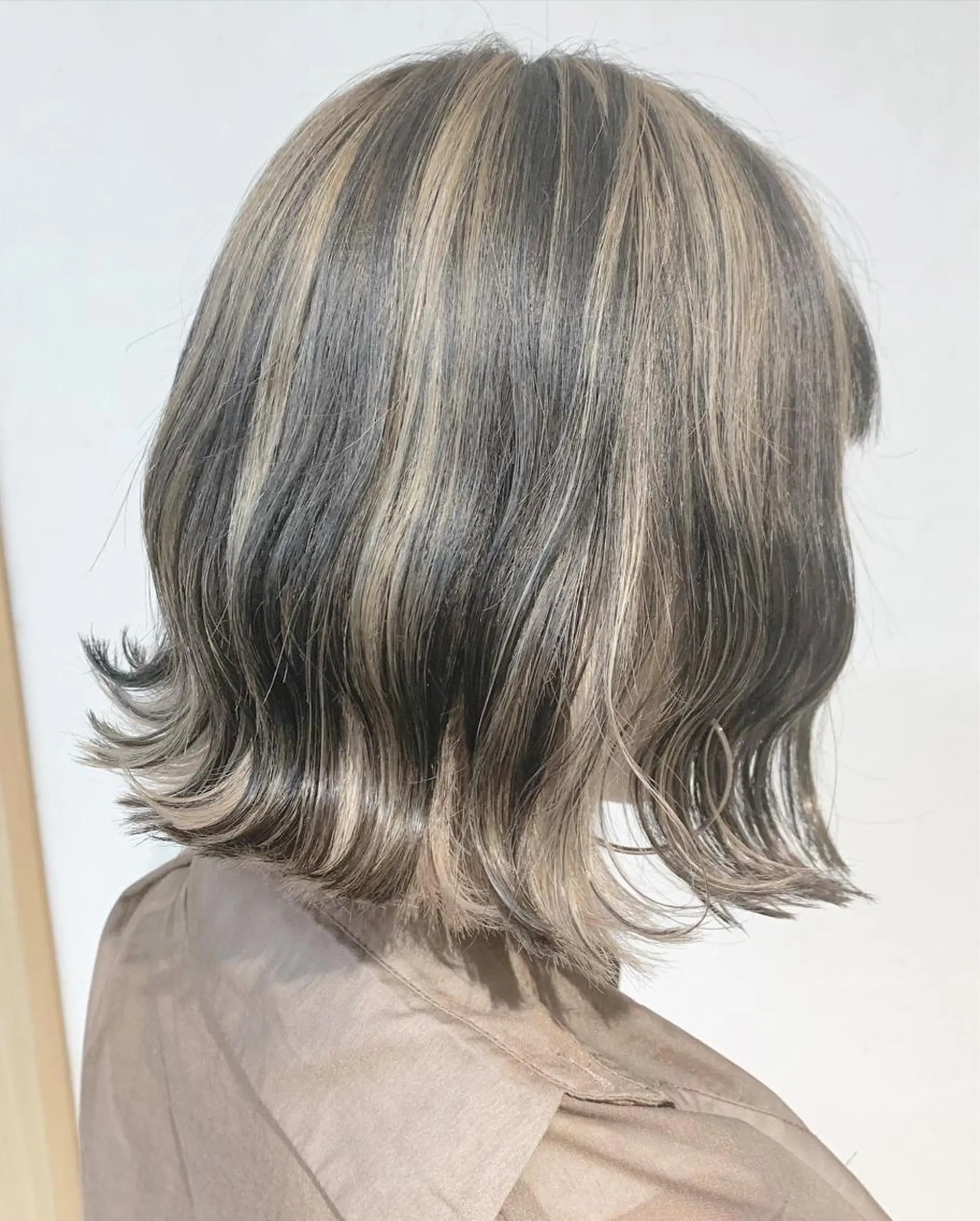 ショート ハイライト 透明感ハイライト◎ 伊藤夏海のヘアスタイル