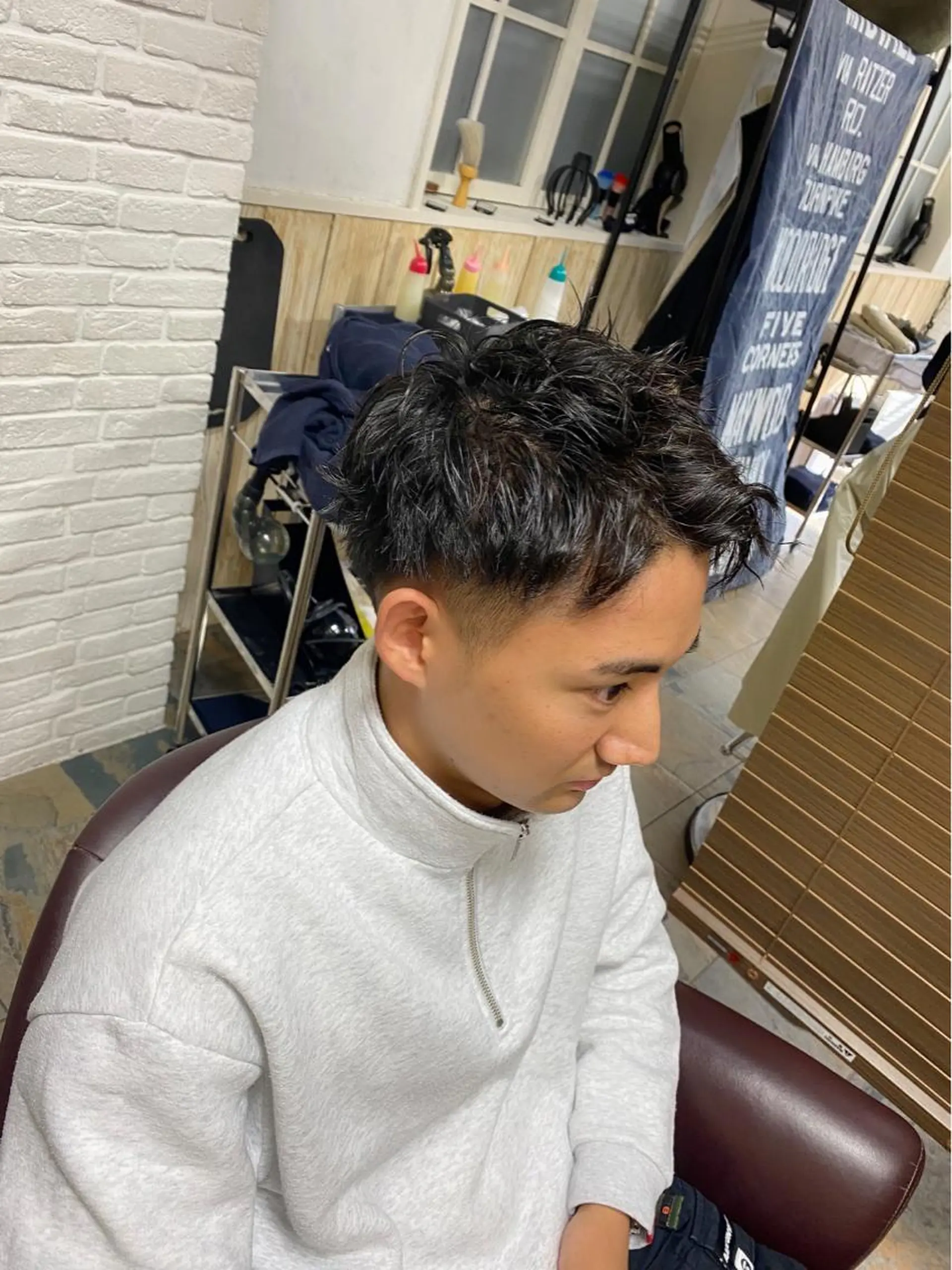 パーマ メンズ 杉井 恵里のヘアスタイル