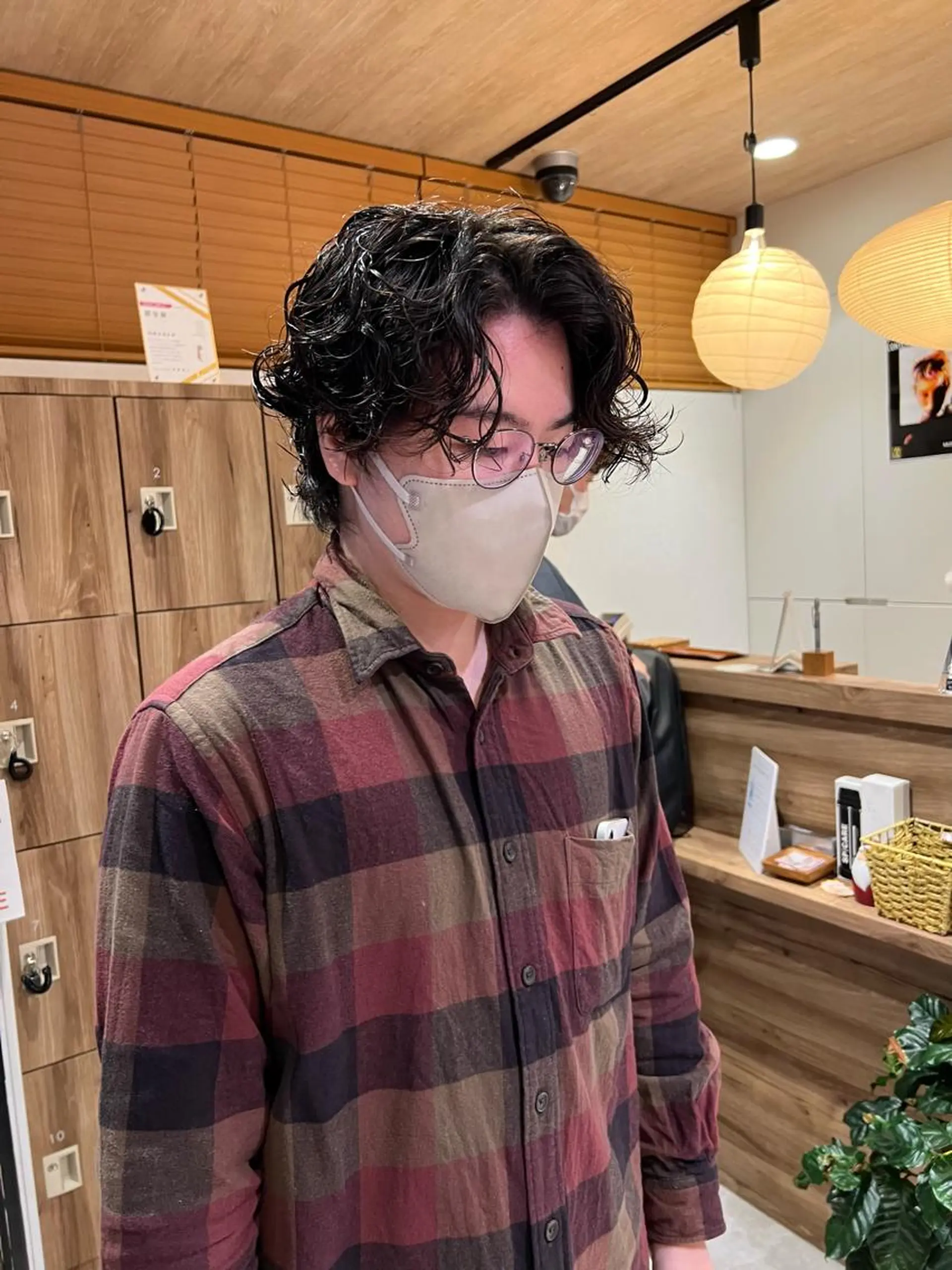 ショート パーマ メンズ メンズパーマ スパイラルパーマ Oasisgarden所属・レイヤー/ブリーチ MOMOのヘアスタイル