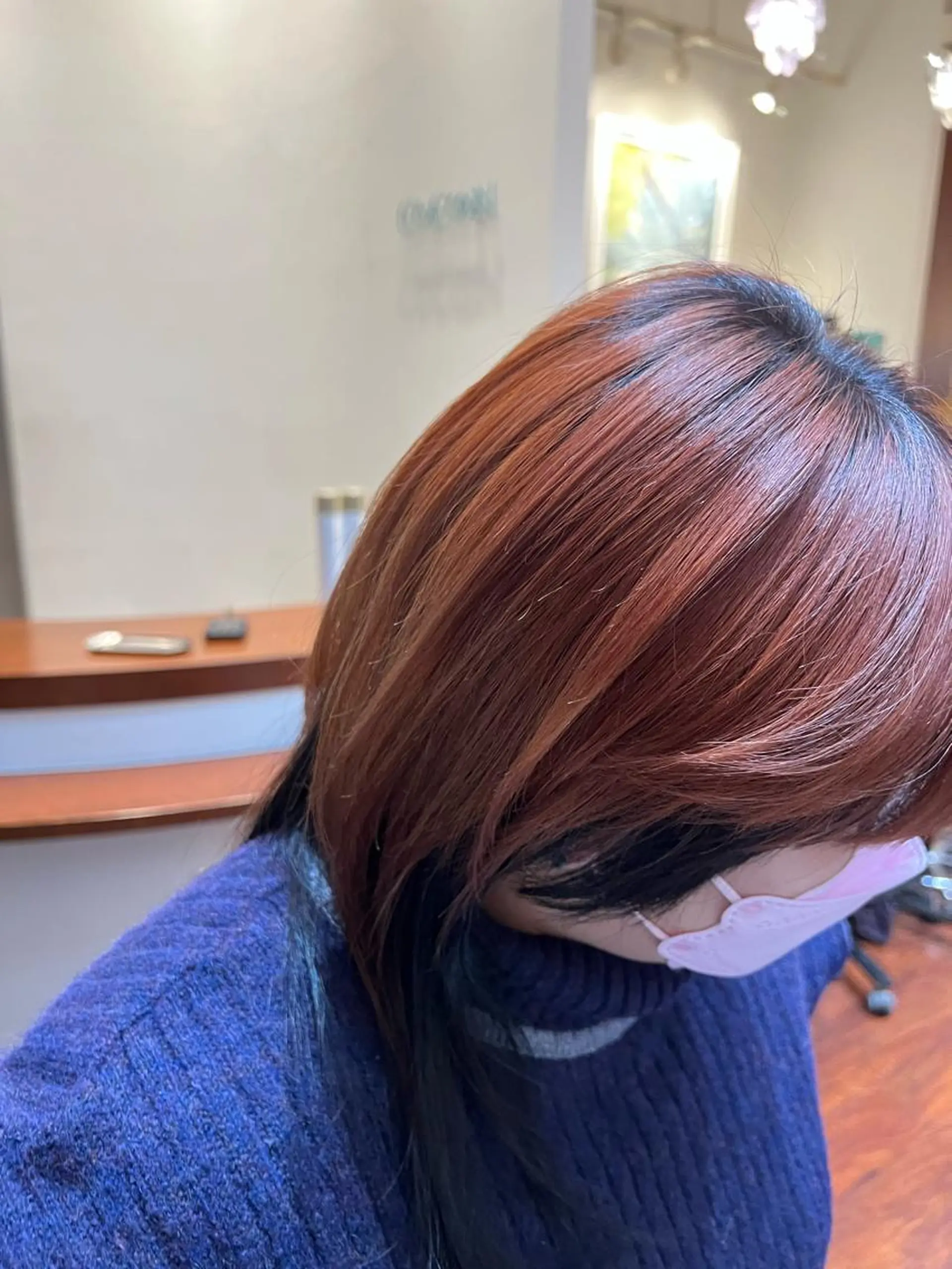 セミロング カラー haru .のヘアスタイル