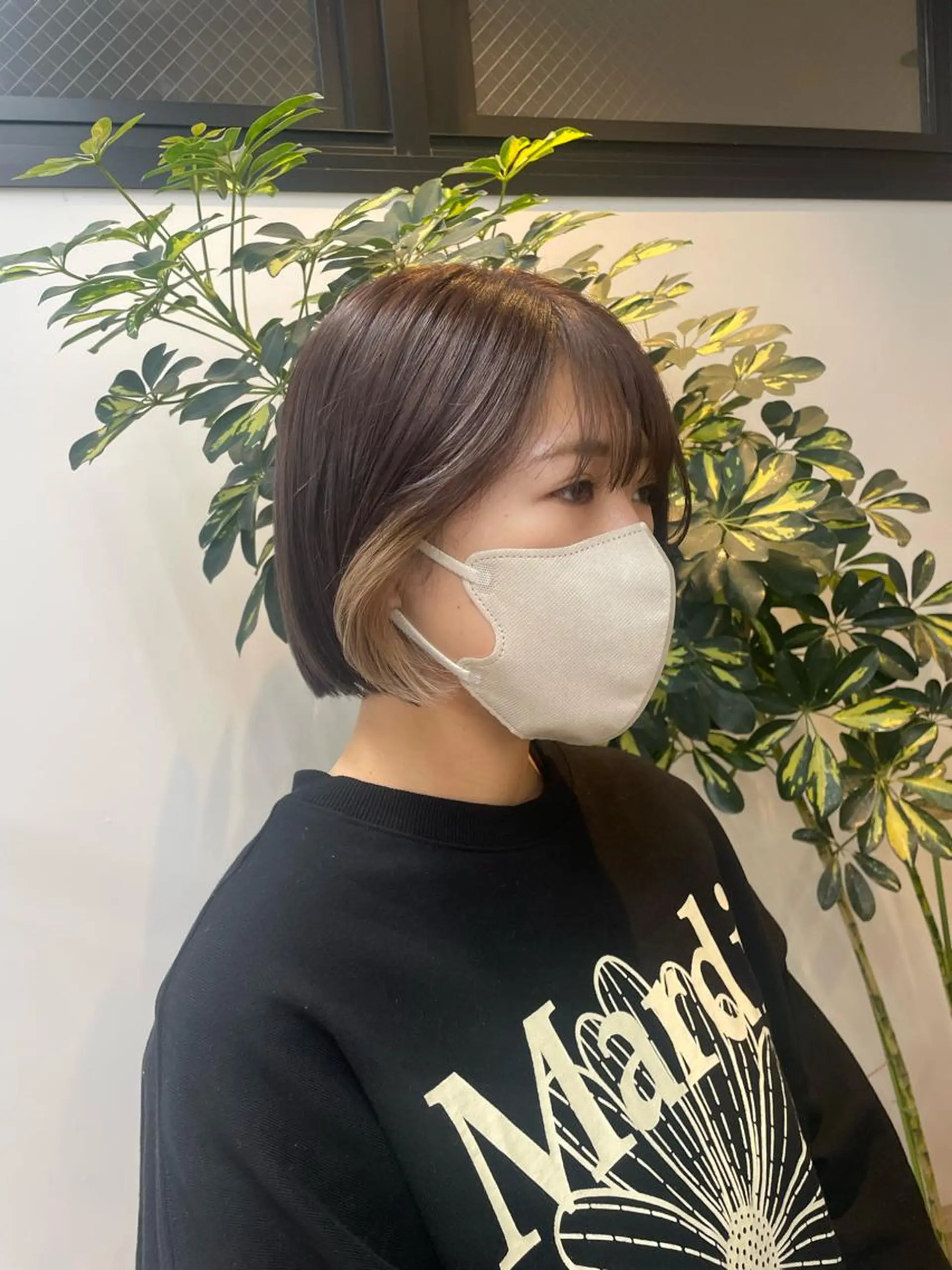 ミディアム カラー yuika .のヘアスタイル