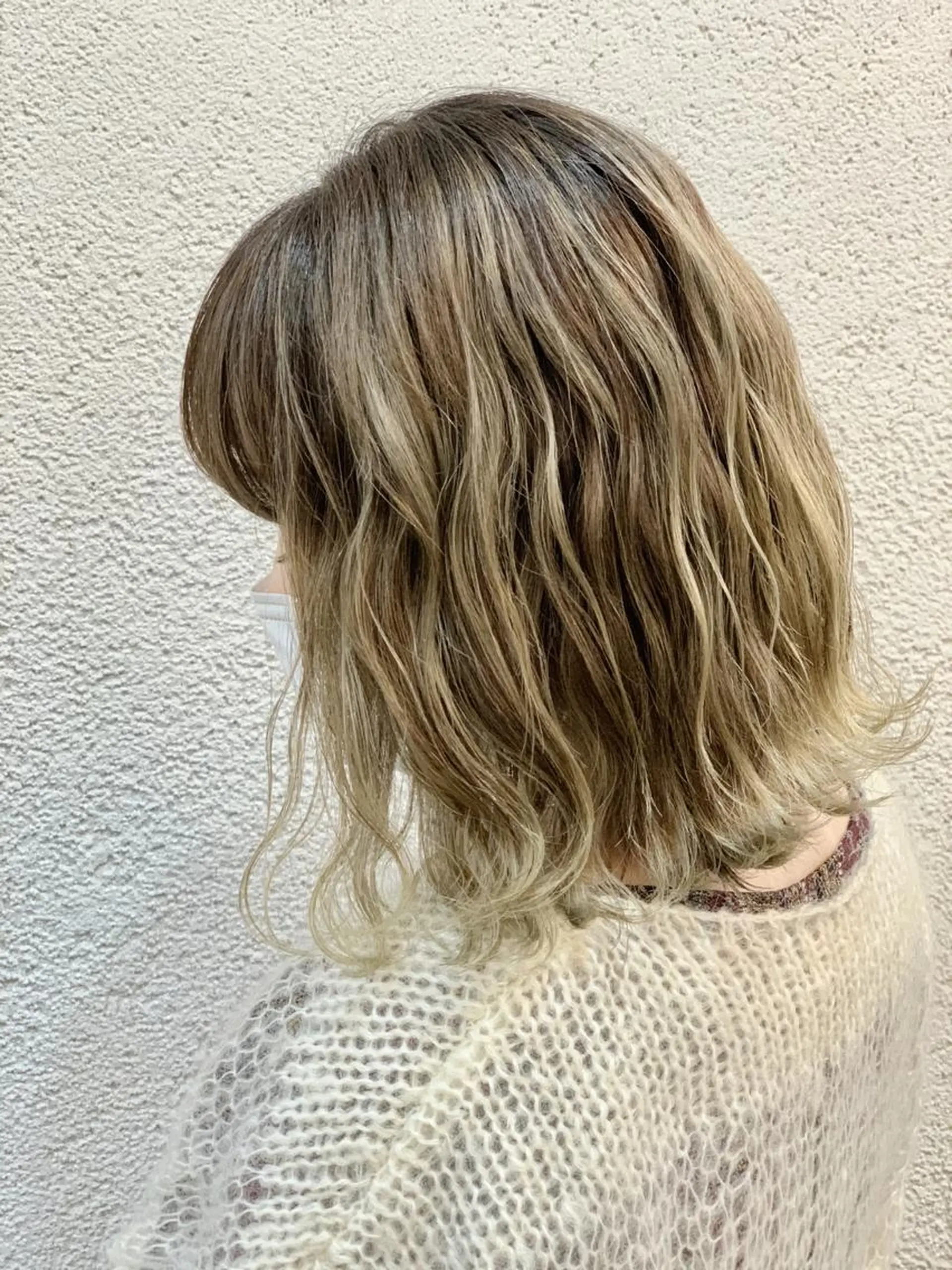 ミディアム TIARA by emi+所属・みい 💜🧡のマツエク・マツパデザイン