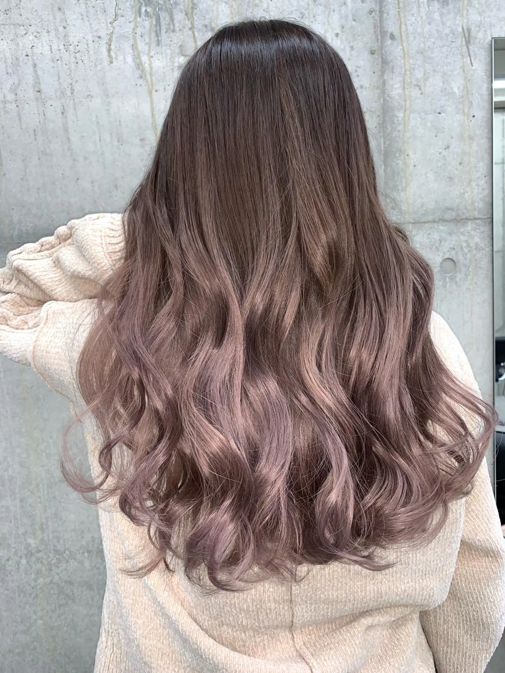 ロング ラベンダーベージュ カット ヘアカラー トリートメント BOTANIUM by Rr SALON所属・山田 絵里菜のヘアスタイル