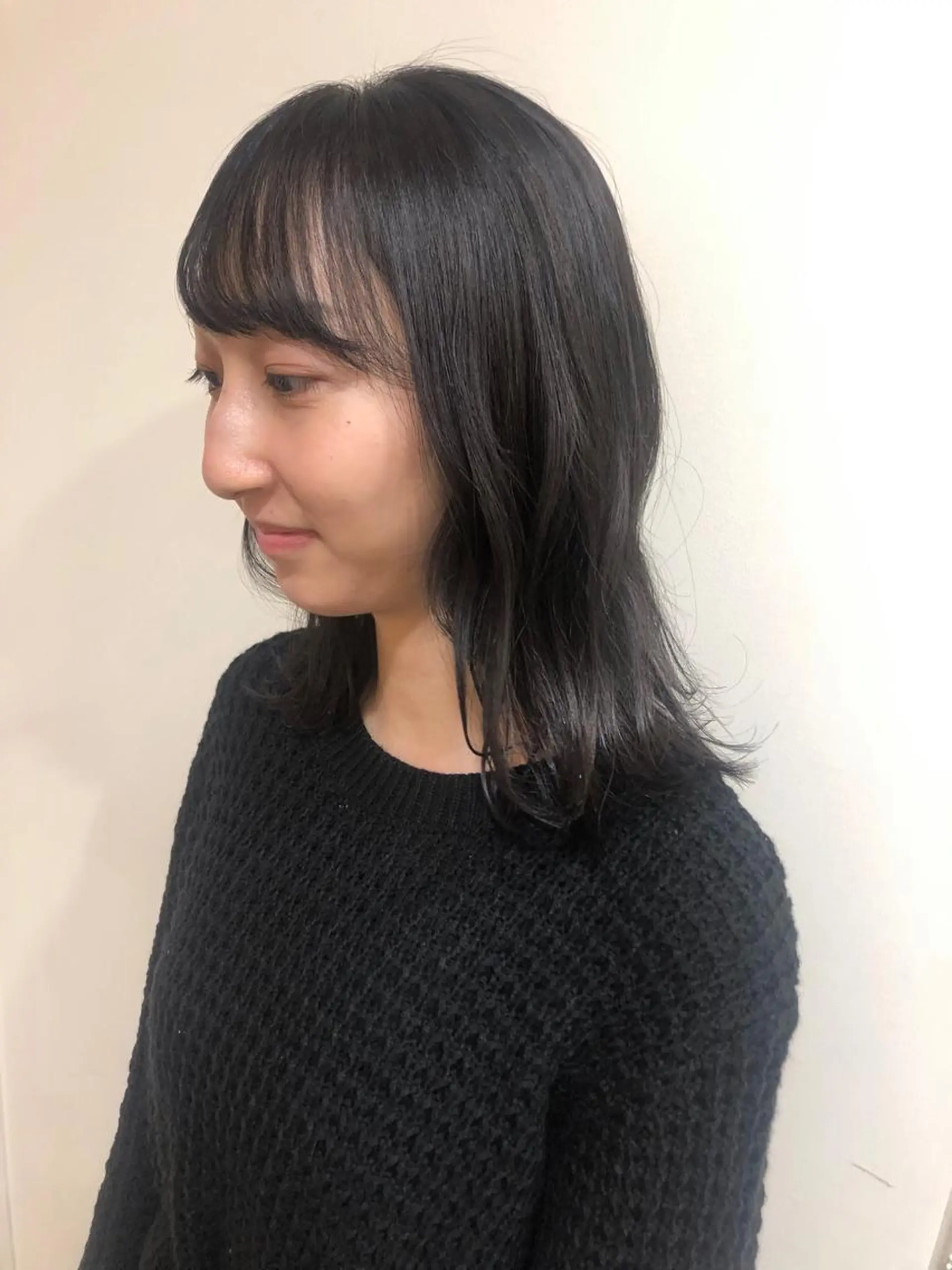 ミディアム カラー ヘアカラー トリートメント MIOベージュカラー 柔らかいカラーのヘアスタイル