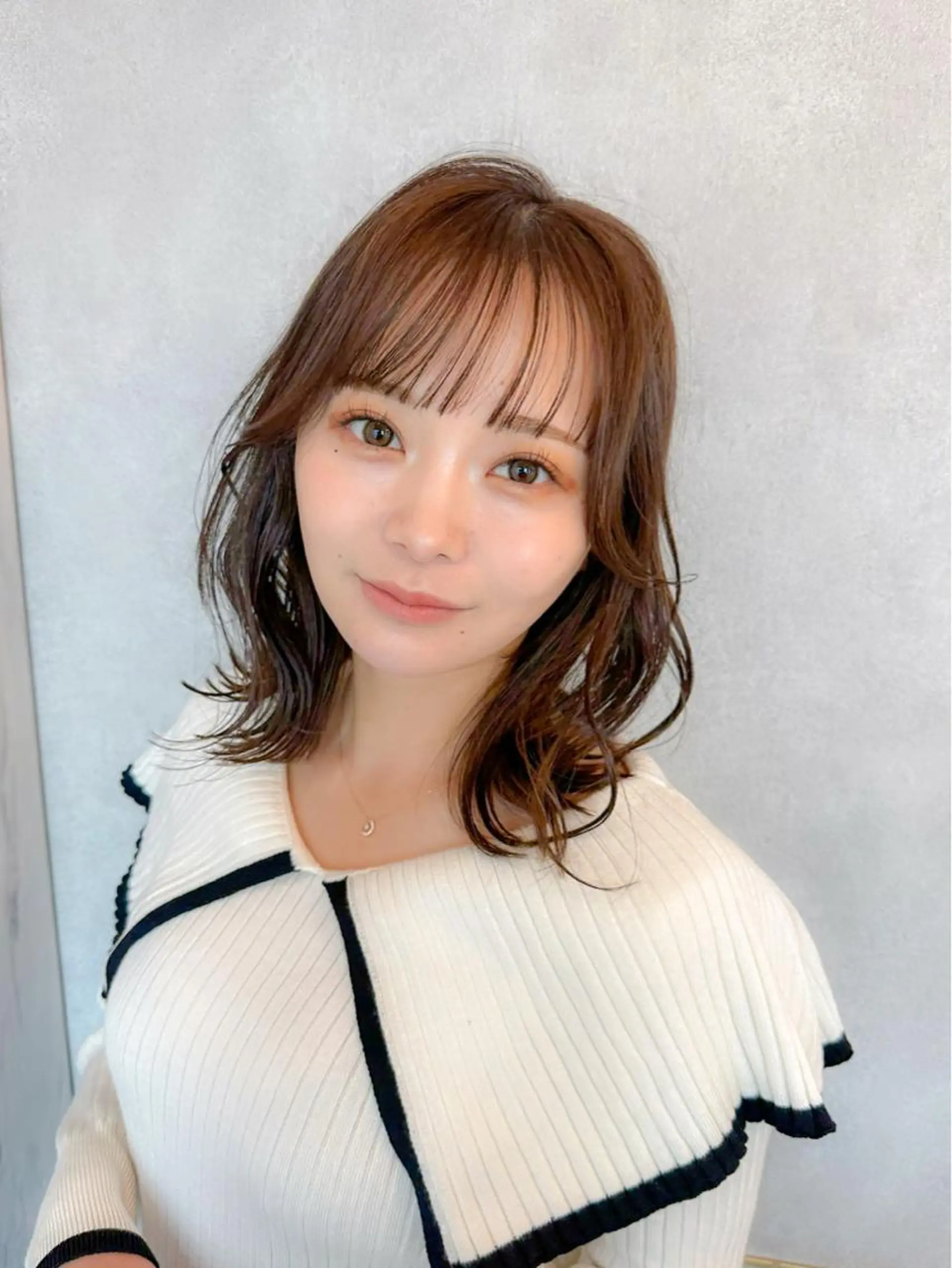 ミディアム カラー シールエクステ ミディアムパーマ ブリーチ ケアブリーチ ダブルカラー カット トリートメント 新宿/韓国風レイヤー 髪質改善/渋谷直樹のヘアスタイル