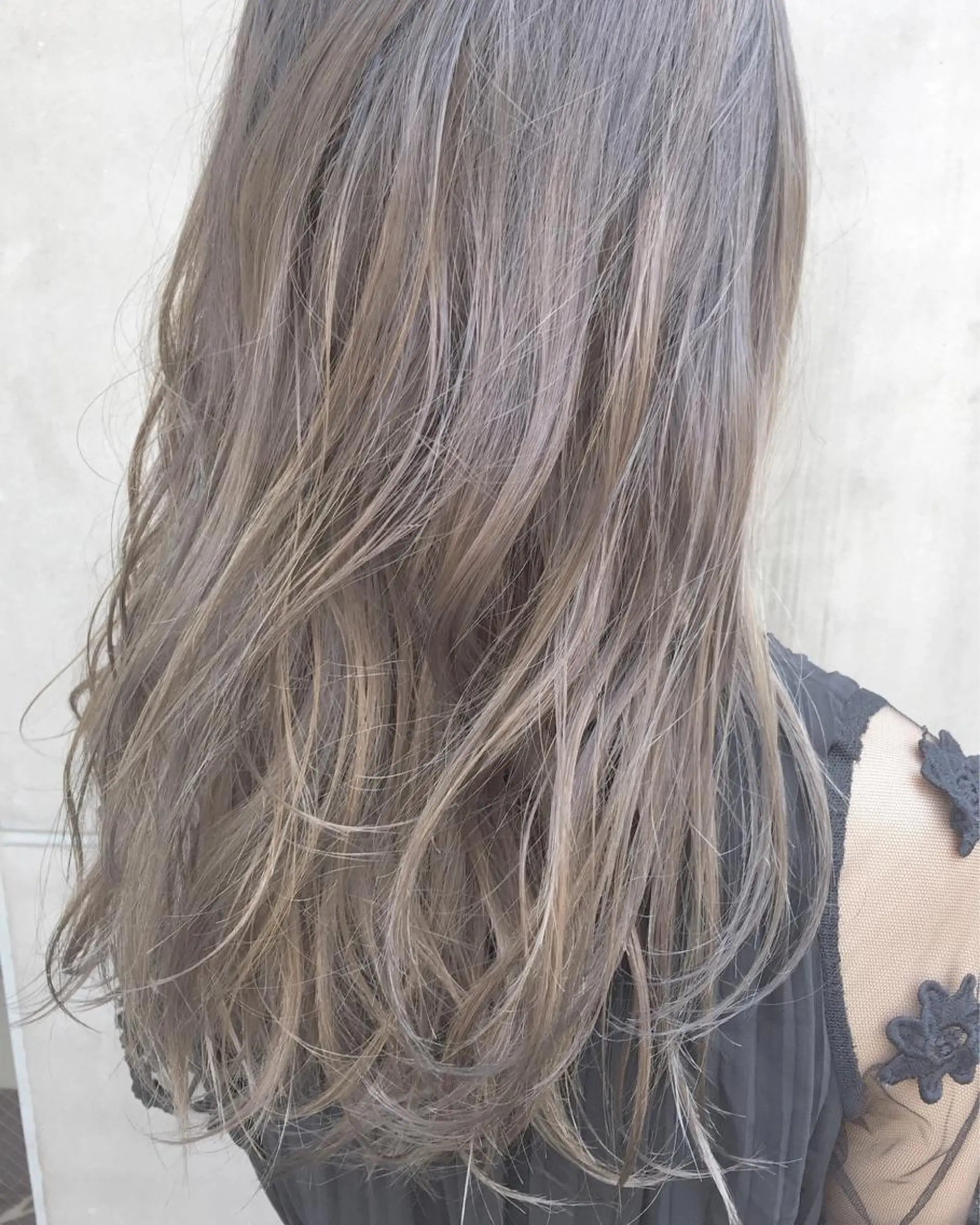 セミロング カラー Ways TOKYO所属・北間 寛哉のヘアスタイル