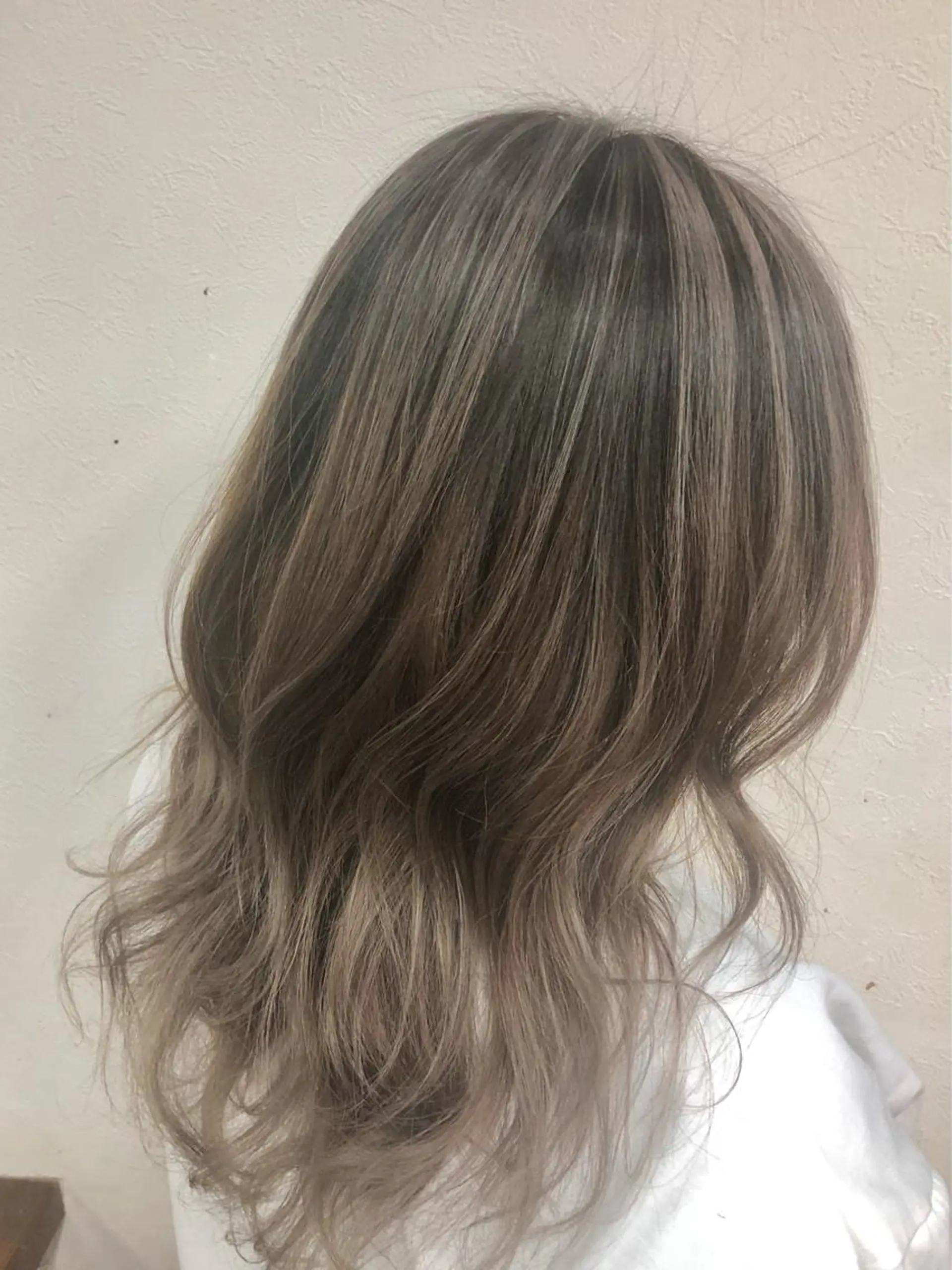 セミロング カラー LIVETOREA所属・エクステ/コスパ◎ /メンズ!白石宇由のヘアスタイル