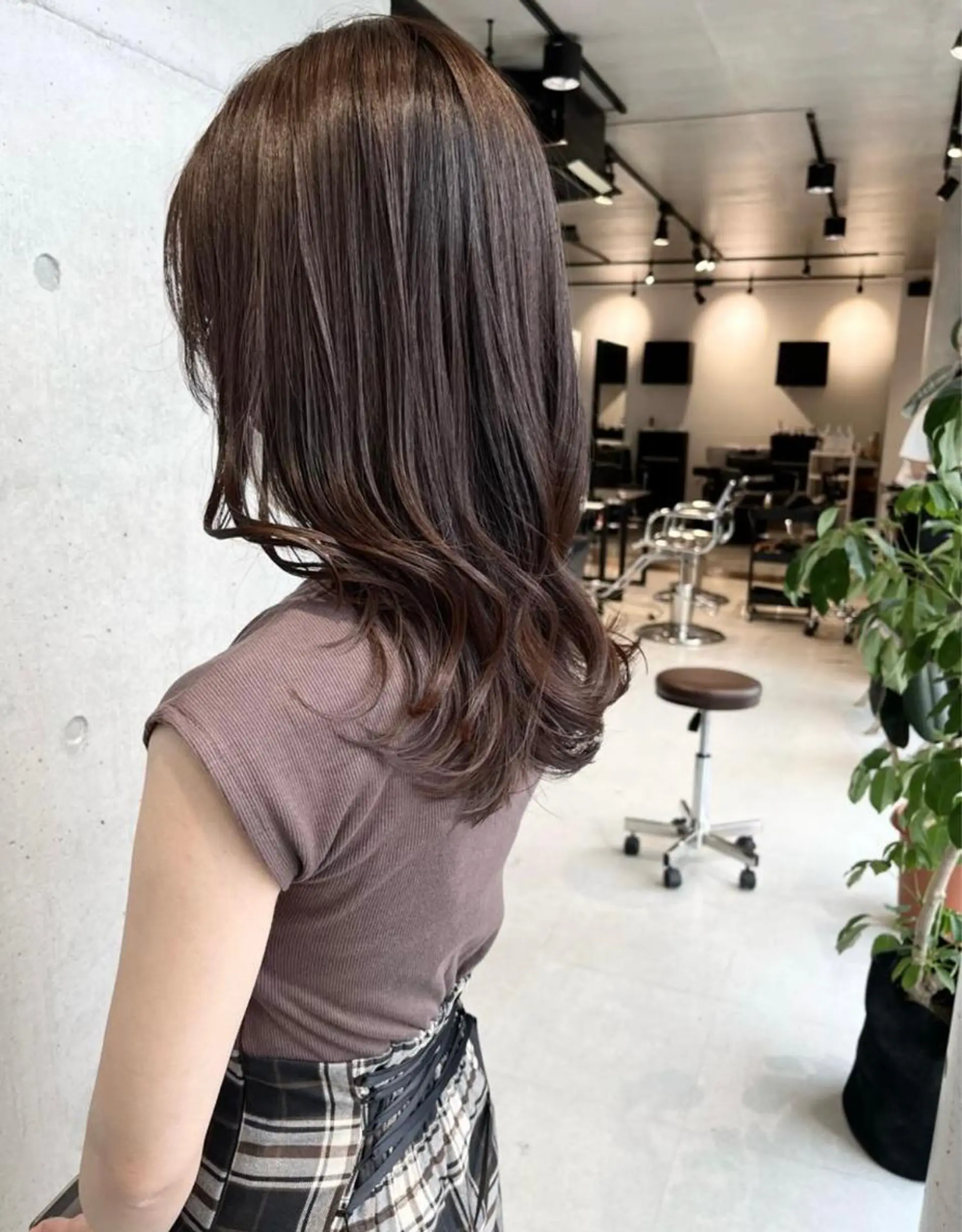 ロング カラー パーマ ヘアアレンジ カット ヘアカラー トリートメント ヘッドスパ 透明感/オリーブ/ グレージュ/YUKAのヘアスタイル