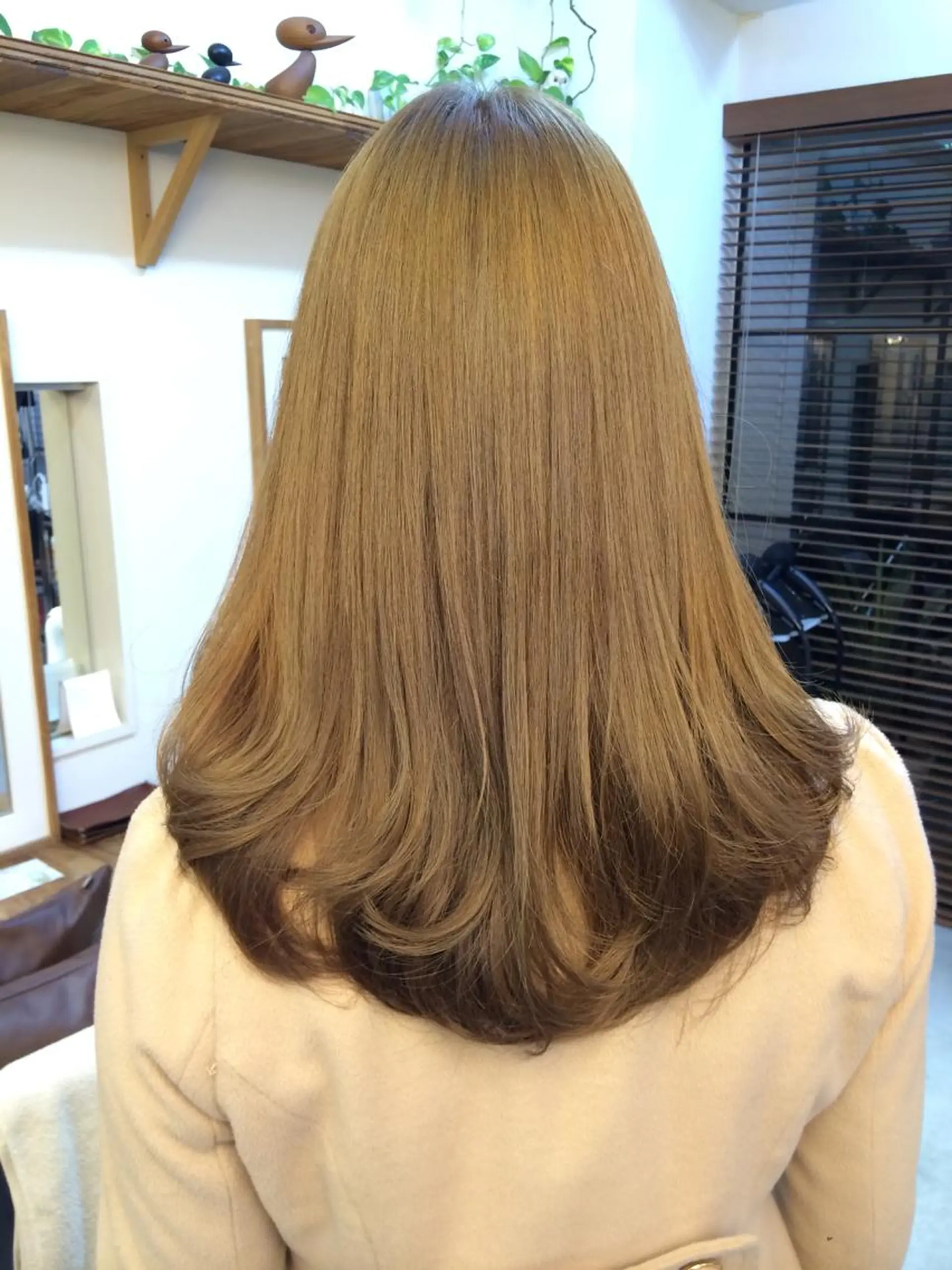 カラー グレージュ ハイトーンカラー ミント エクステ（レミー毛） NINEのヘアスタイル