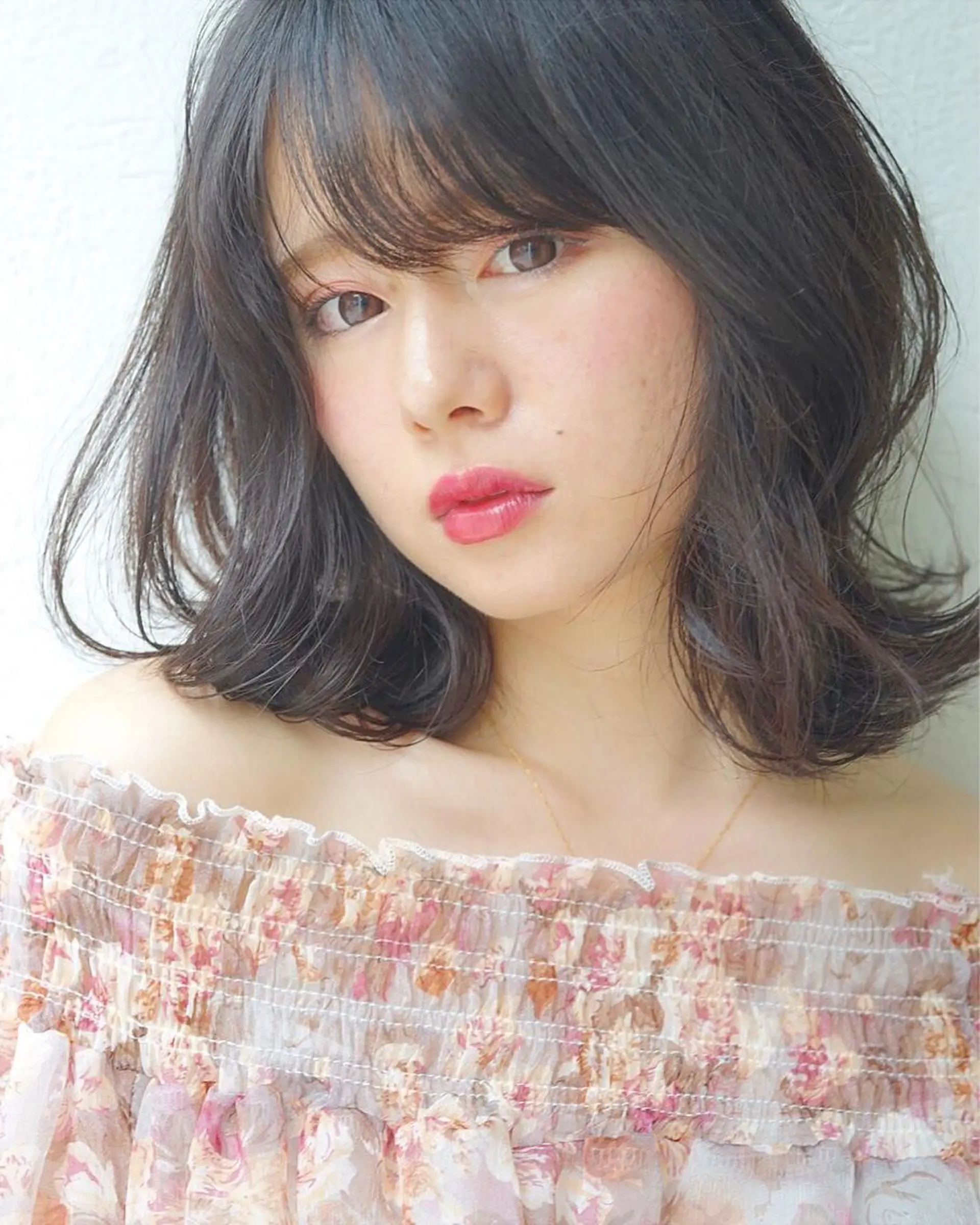 ミディアム ✨艶ブリーチカラー ✨四ノ宮裕己のヘアスタイル