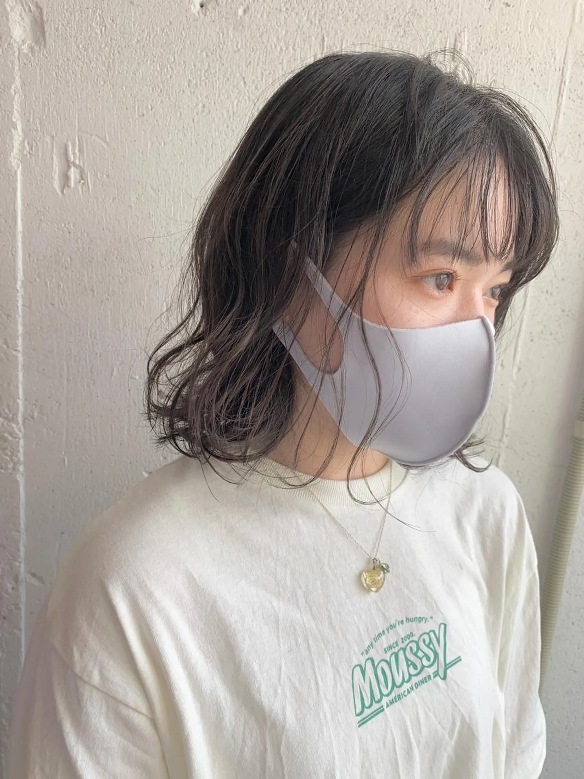 ミディアム カラー グレージュ イルミナカラー Fuuu《フゥ》所属・シノザキ シンゴのヘアスタイル