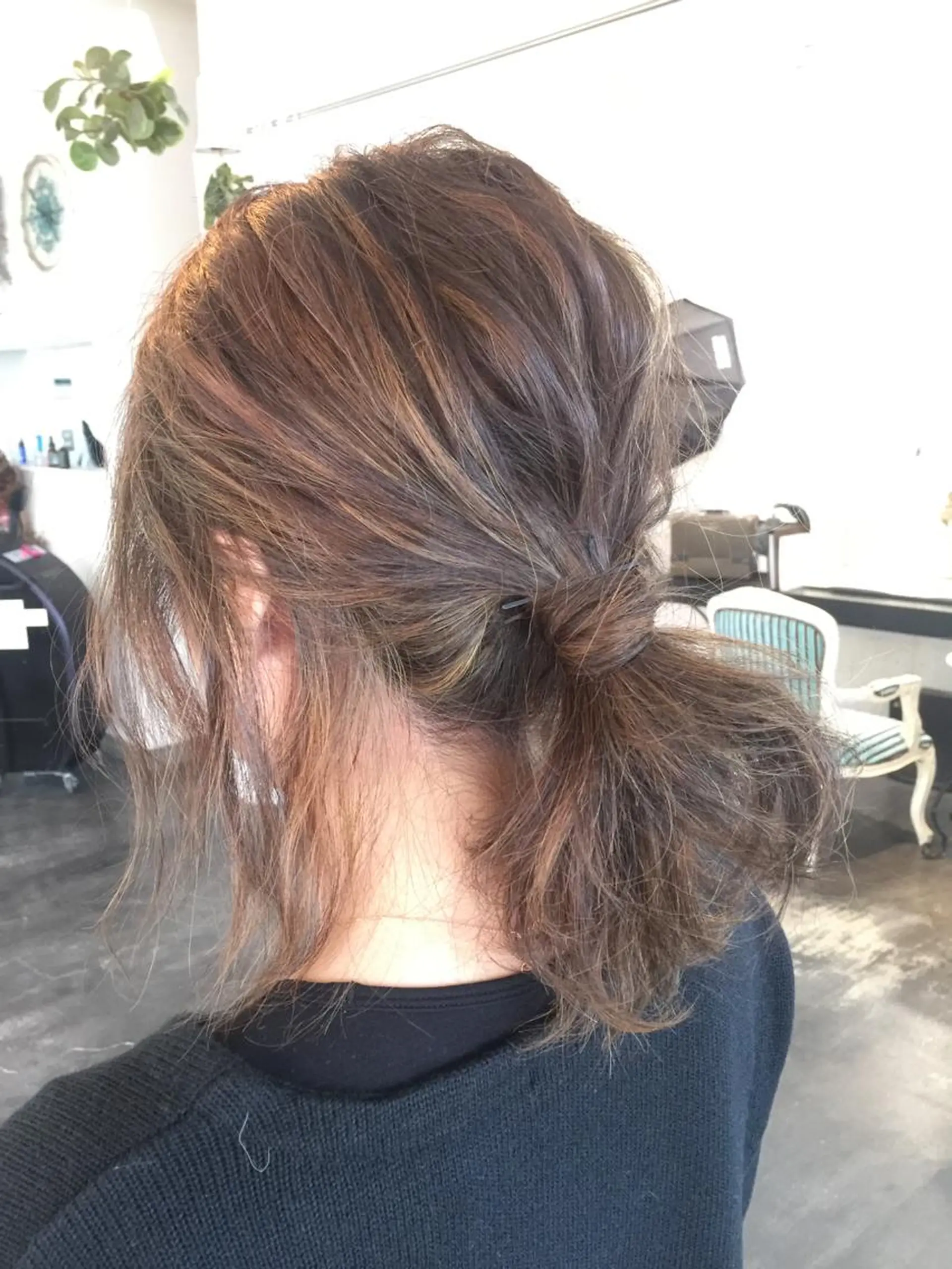 ミディアム カラー ヘアアレンジ お団子ヘア グラデーションカラー ハイライトカラー メッシュ 外国人風カラー Mariana/ 鶴原-ハイライトのヘアスタイル