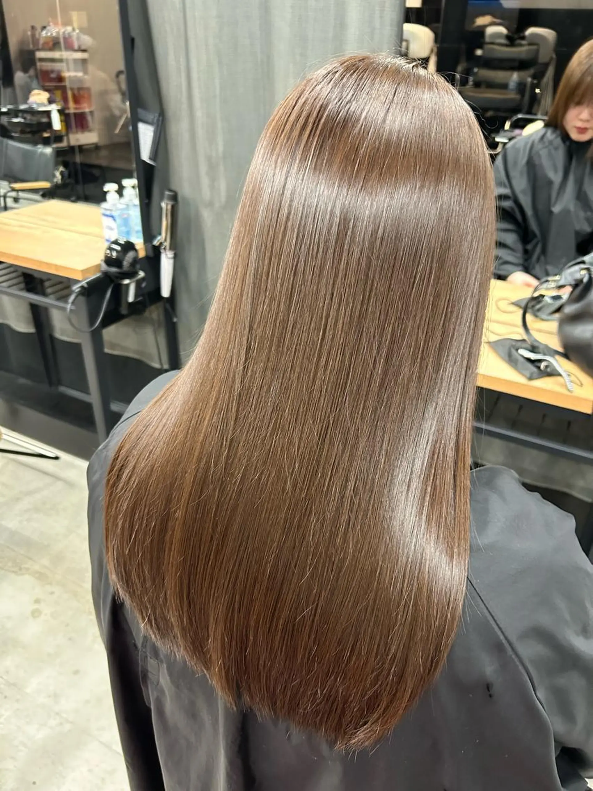 セミロング 女性らしいモテヘア 韓国ヘアhikariのヘアスタイル