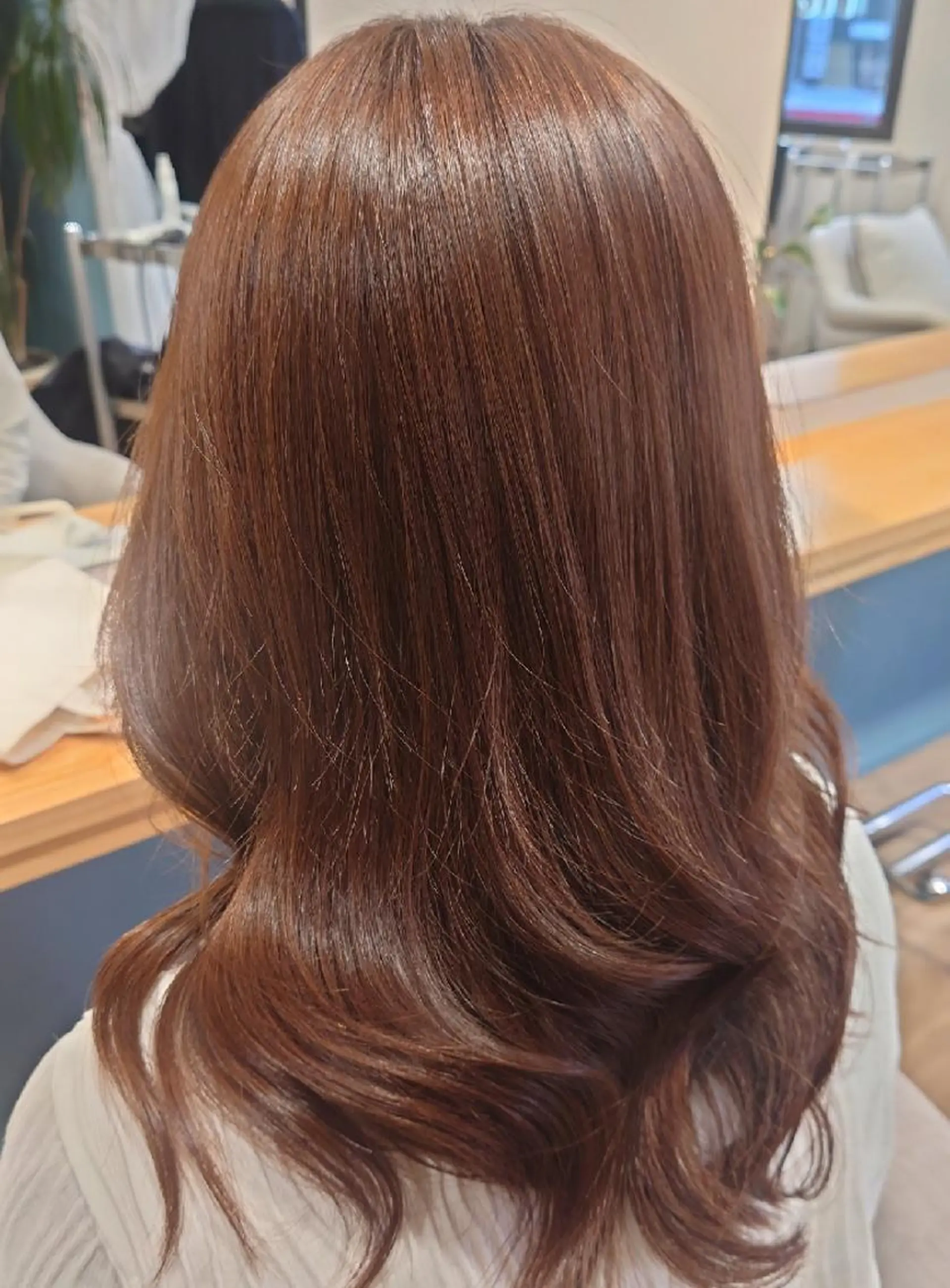 ロング カラー ブラウンカラー カット ヘアカラー CESLIONS祐天寺所属・田中将平【 サロンマネージャー】のヘアスタイル