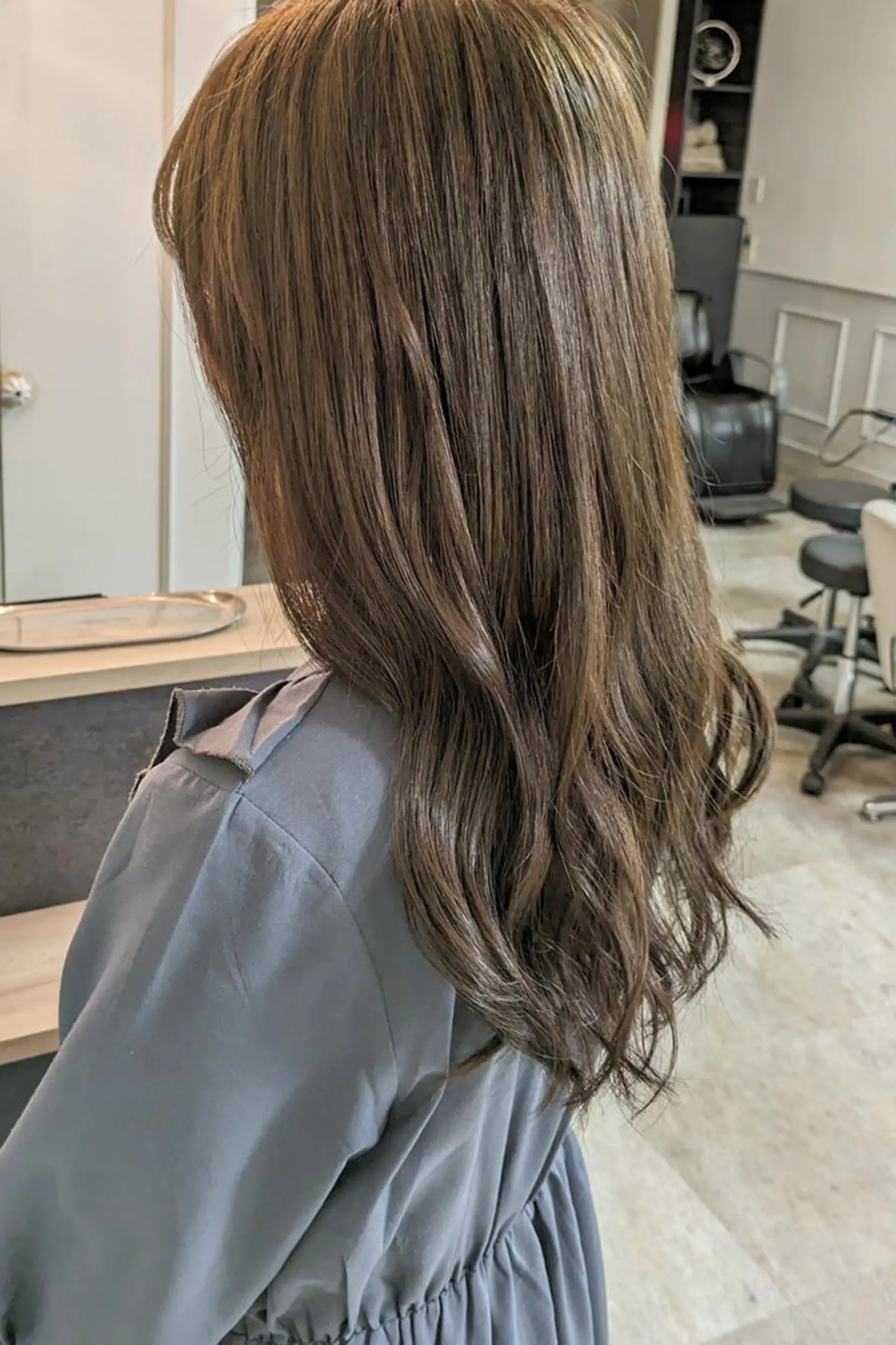 ロング ヘアカラー ベージュ*Spica 【ミルクティー】のヘアスタイル