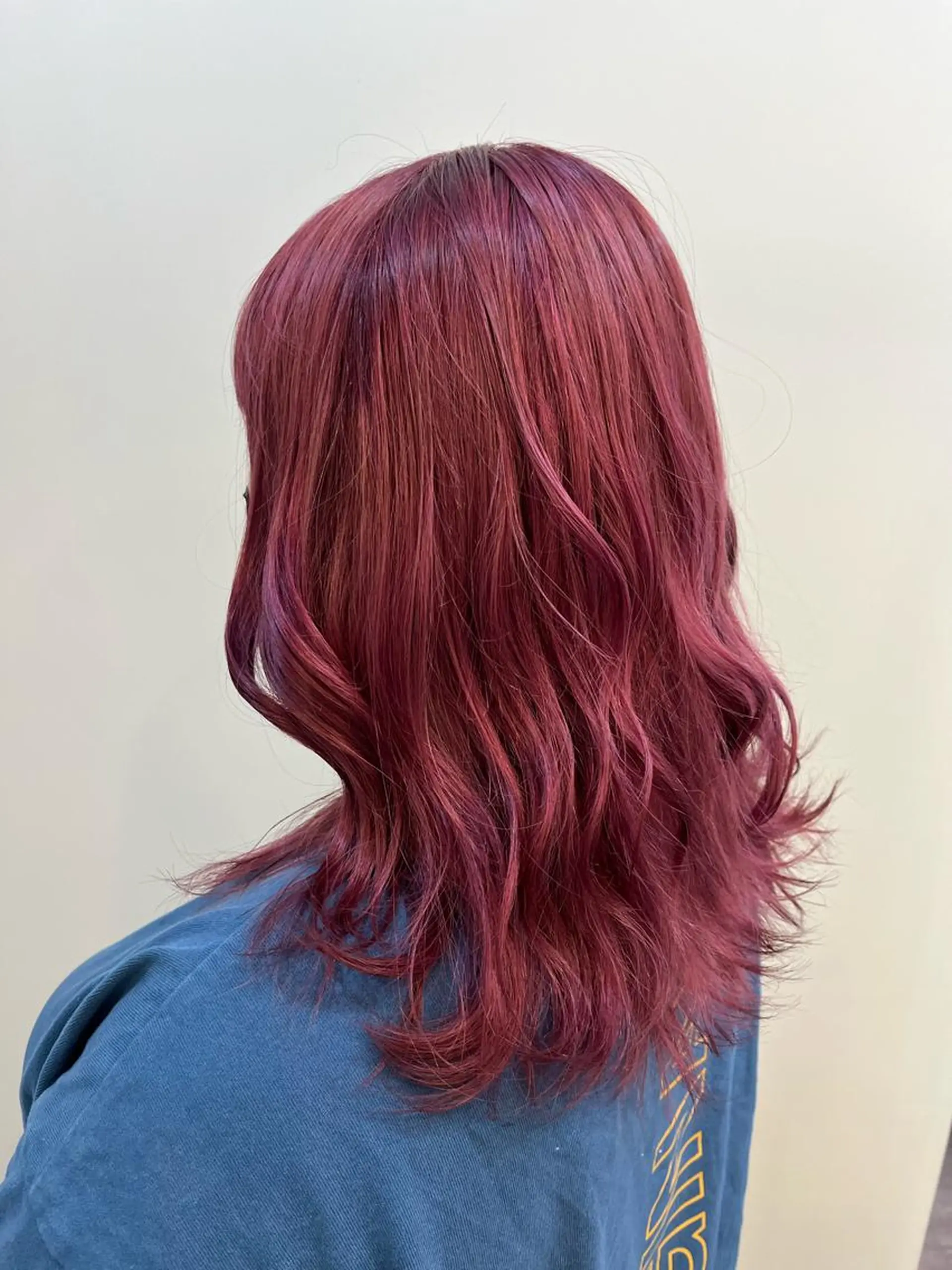 カラー 伊藤 由妃乃のヘアスタイル