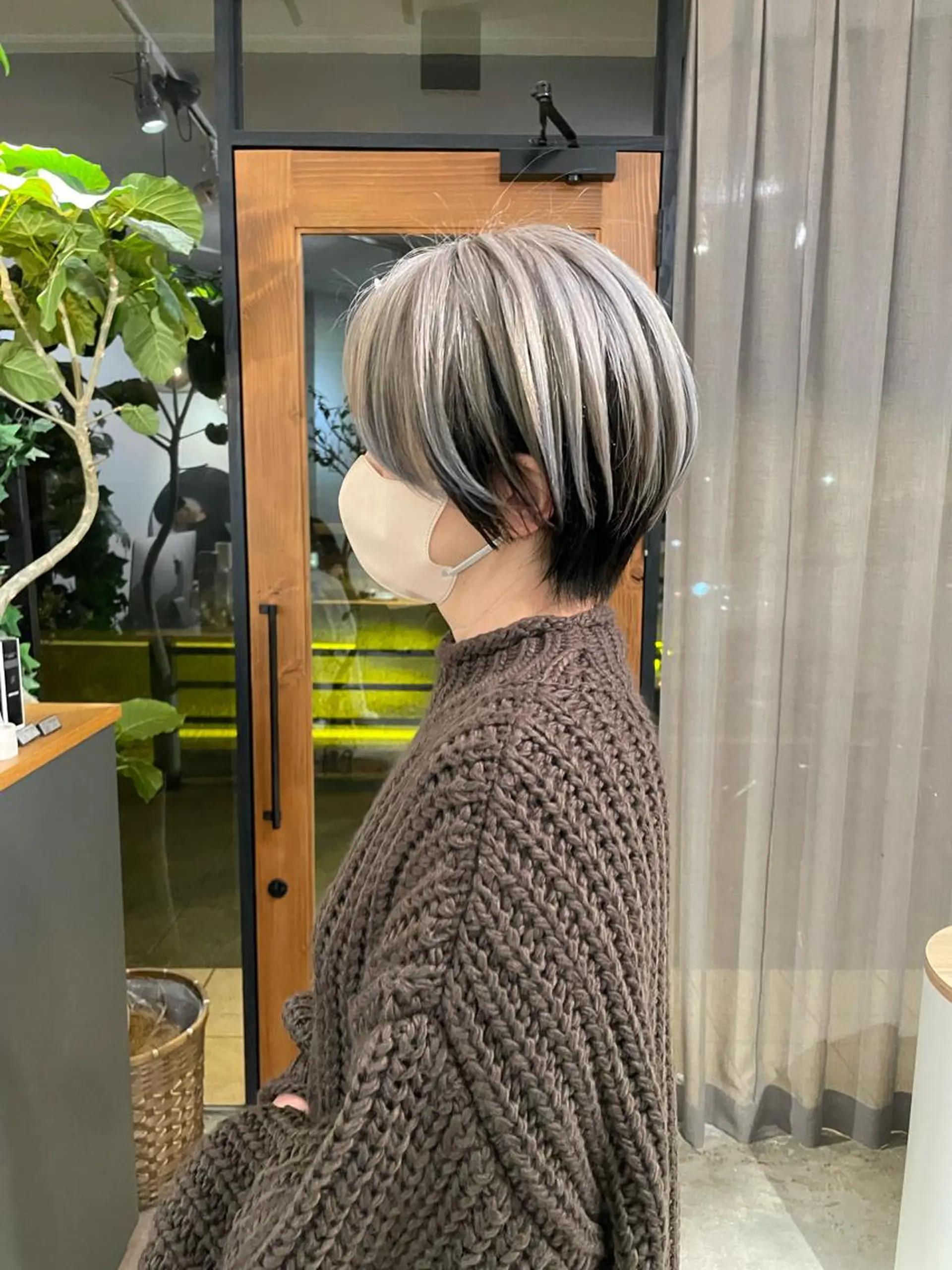 ショート 岸川 恭子のヘアスタイル