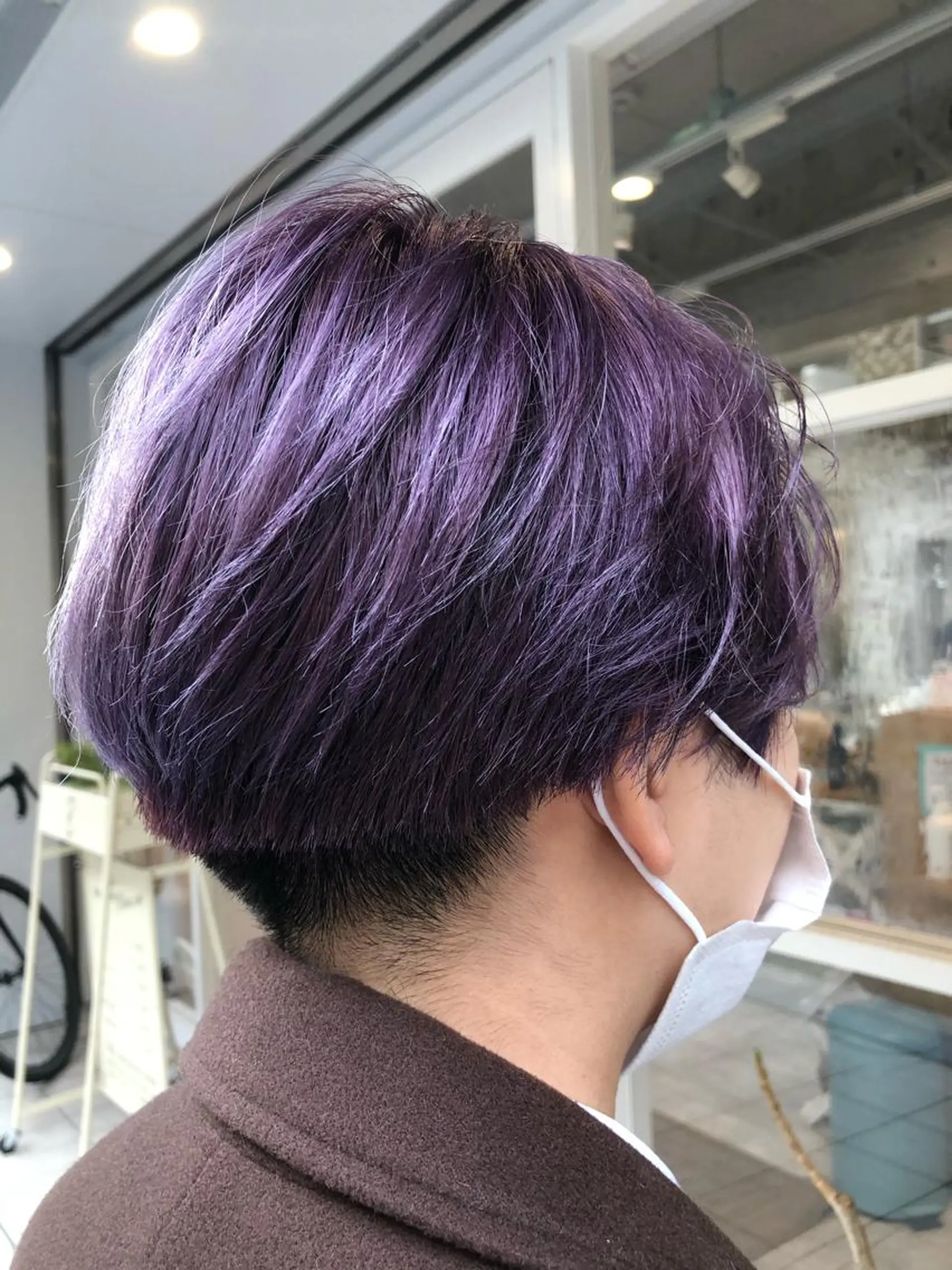 ショート カラー ブリーチ パープルカラー 田辺 黎花のヘアスタイル
