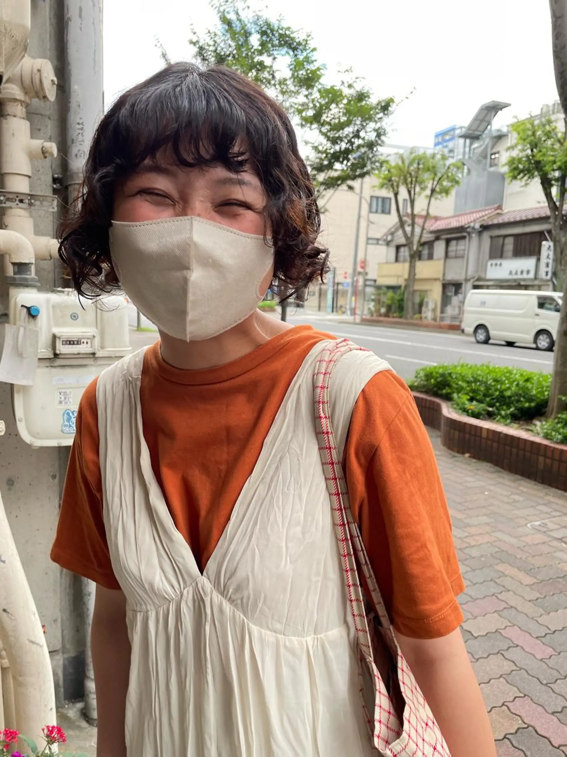 ショート カラー tomo🍒パーマ ハイトーン似合わせのヘアスタイル