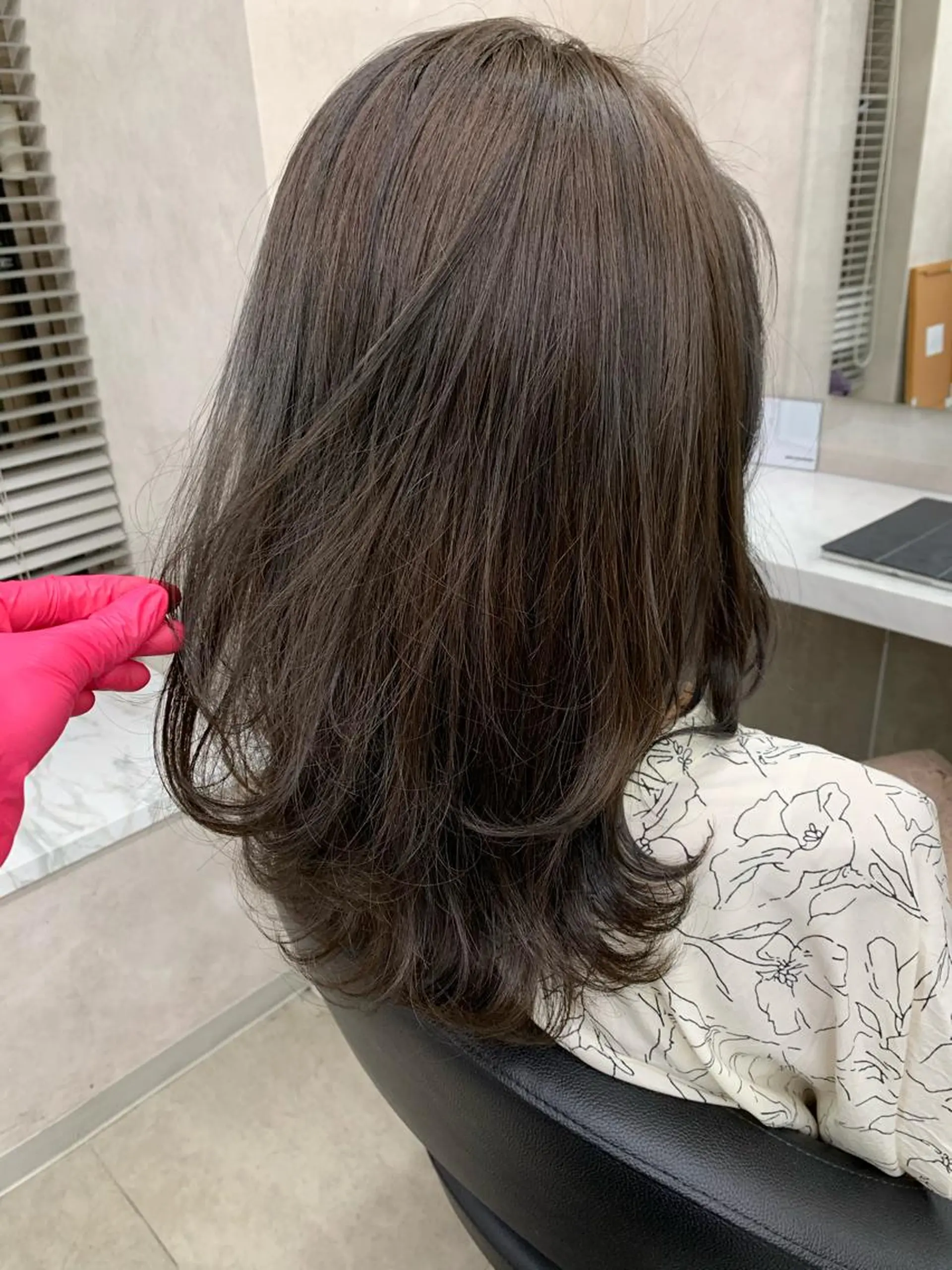 セミロング 【美容室が苦手な方 専問美容室】MIHOのヘアスタイル