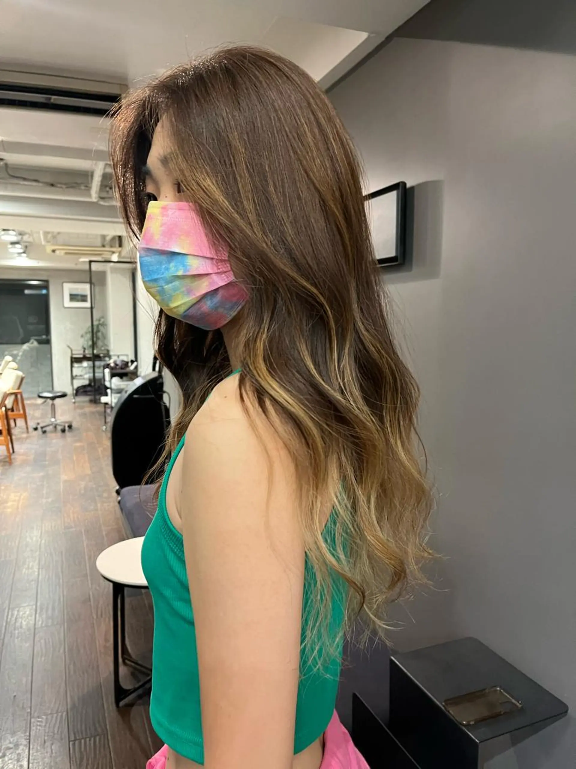 ロング カラー NERO 眞下秋歩のヘアスタイル