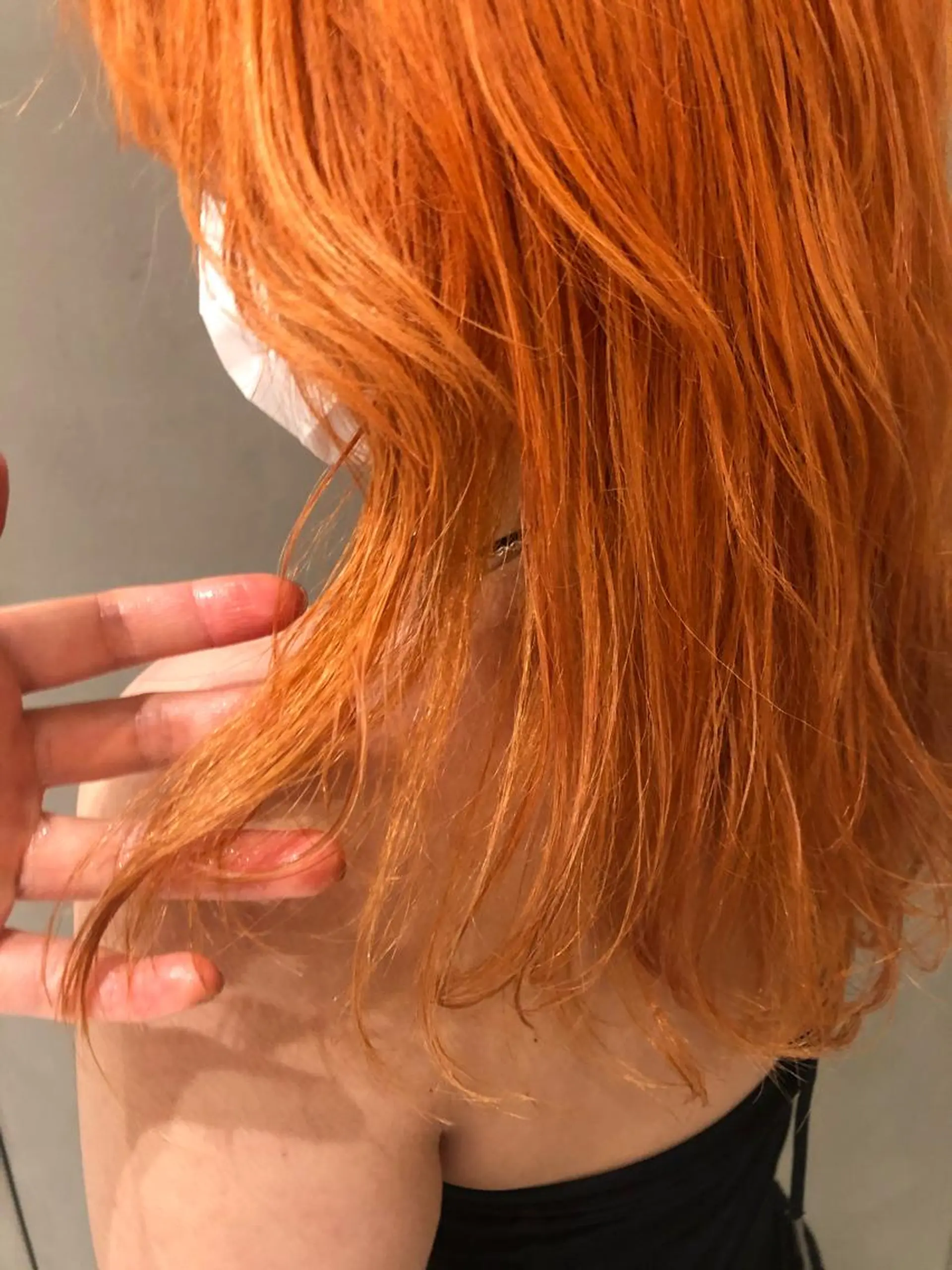 ミディアム カラー オレンジ 古屋 花織のヘアスタイル