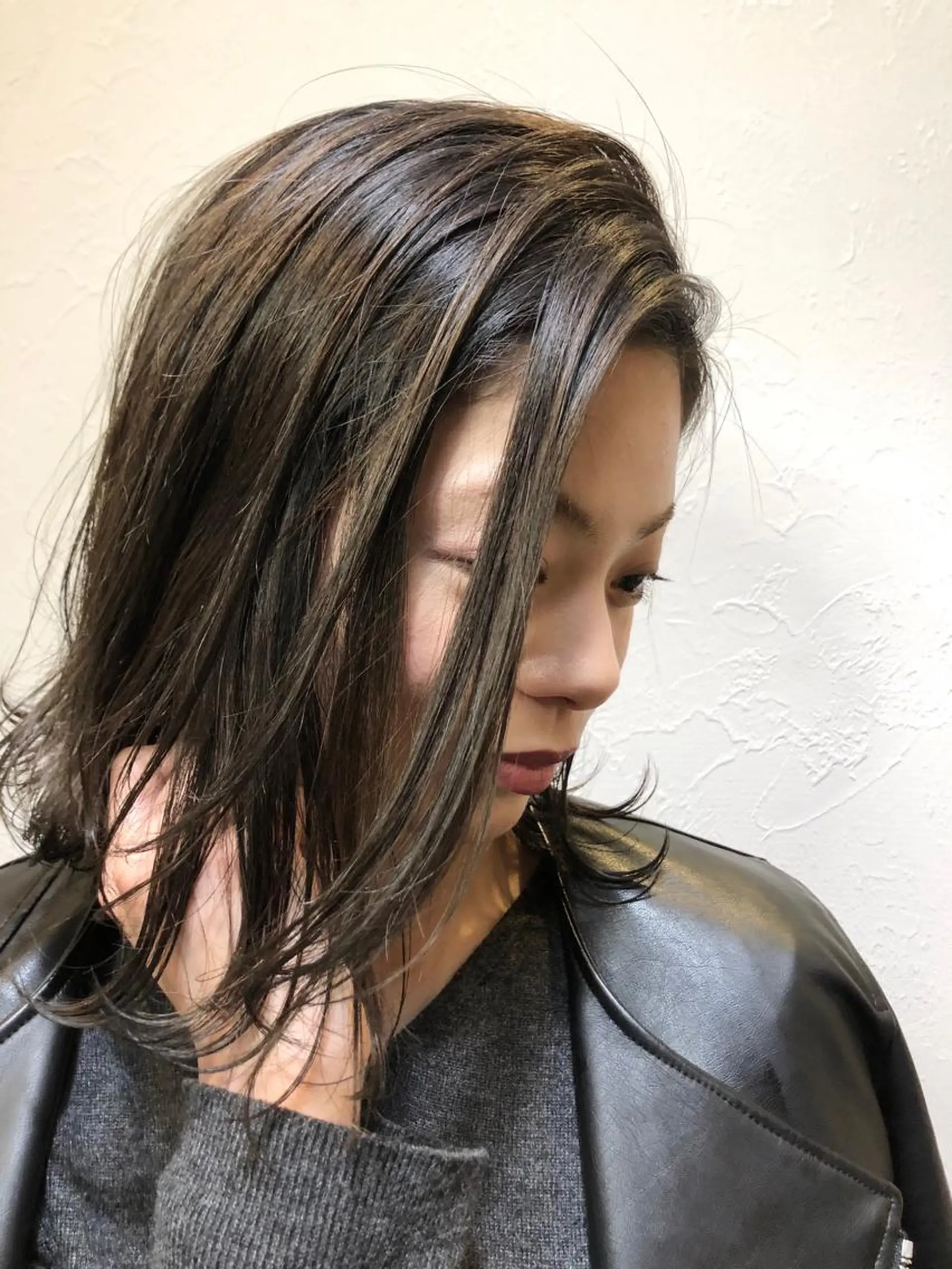 ミディアム カラー m ā l o. マァロのヘアスタイル