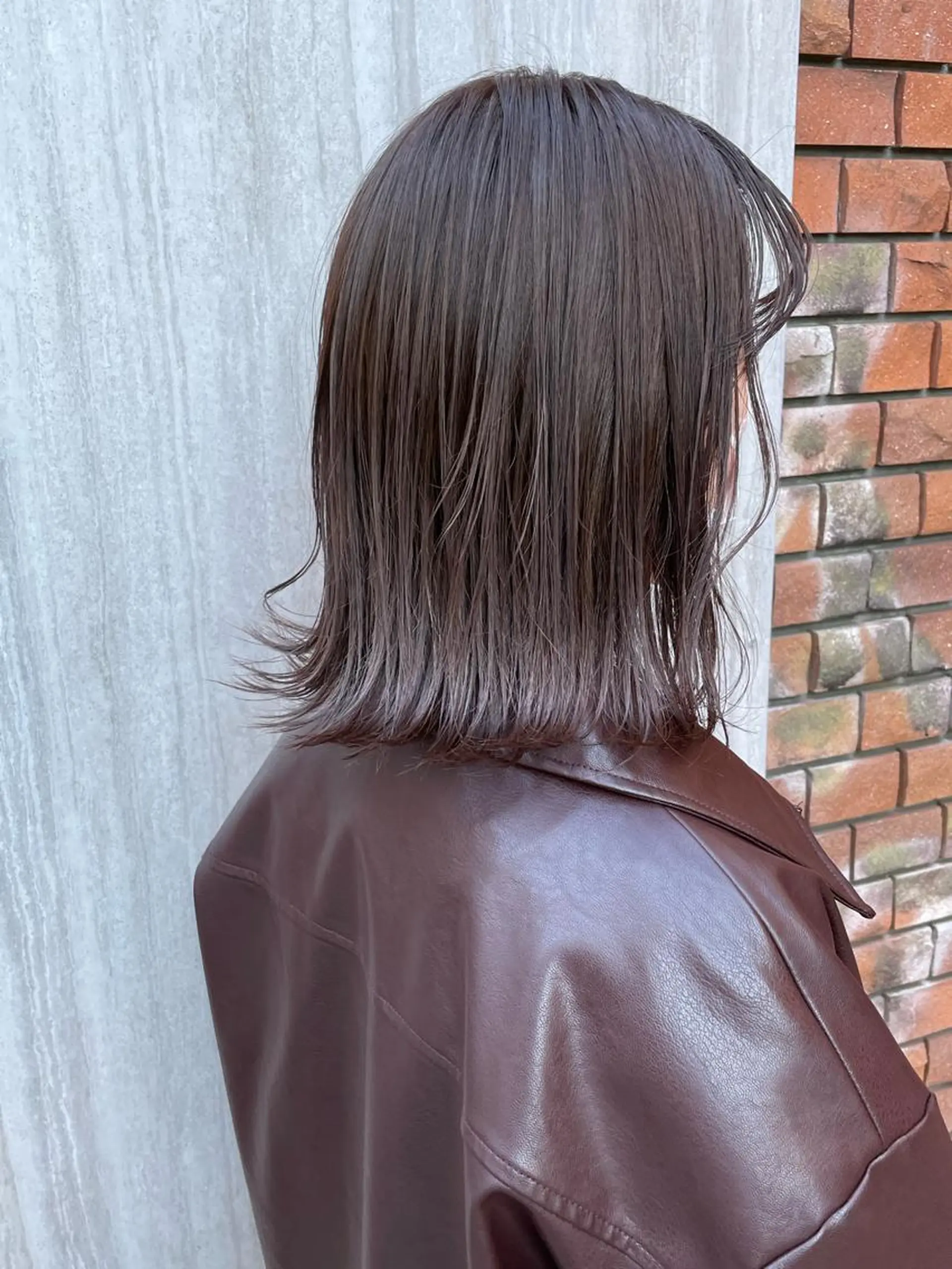 ショート ボブ 外ハネヘア CiNEMA daikanyama所属・透明感カラー🫧 今泉健太のヘアスタイル