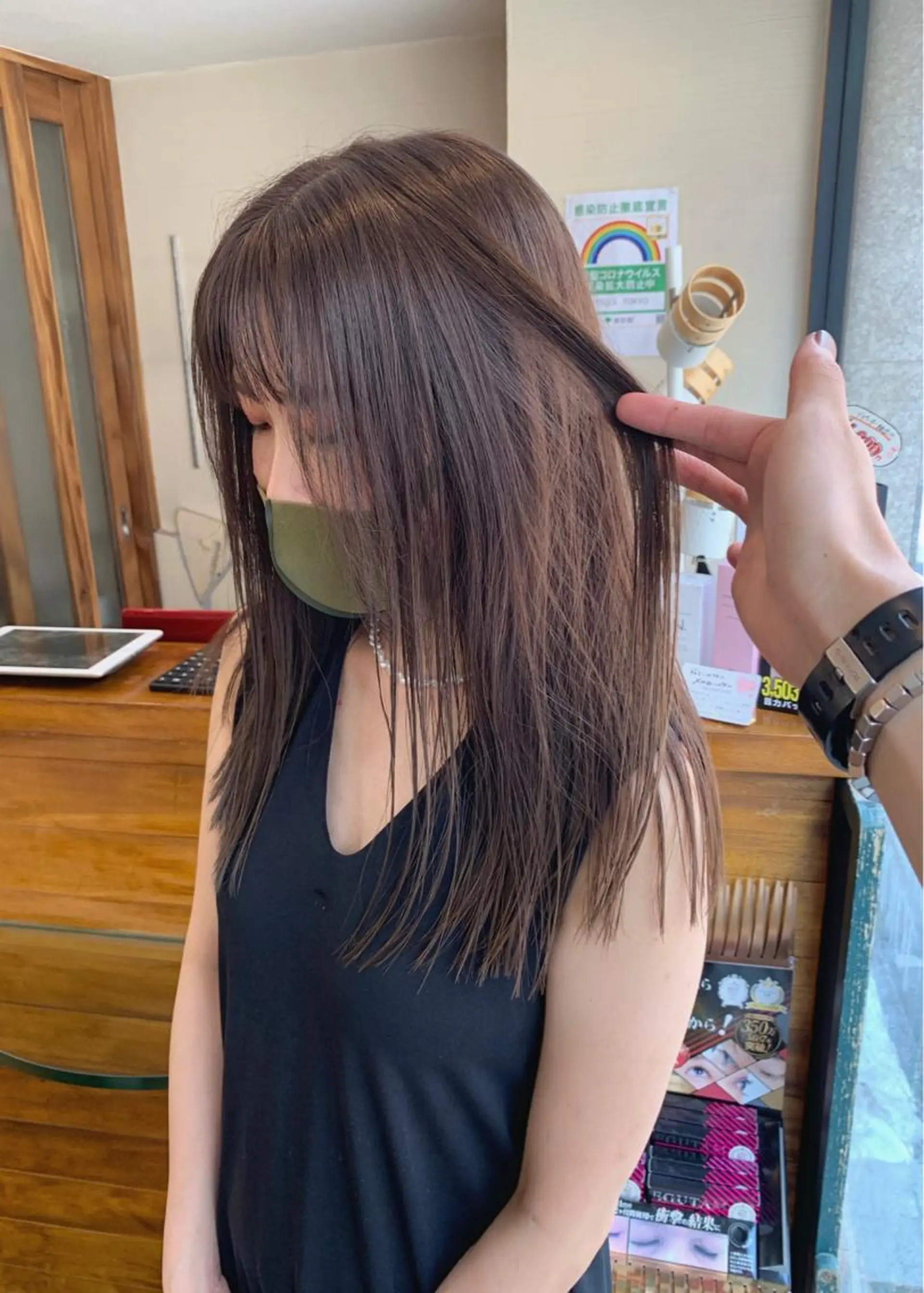 セミロング カラー ベージュカラー オリーブベージュ ヘアカラー トリートメント LUMO所属・矢野 晃平のヘアスタイル