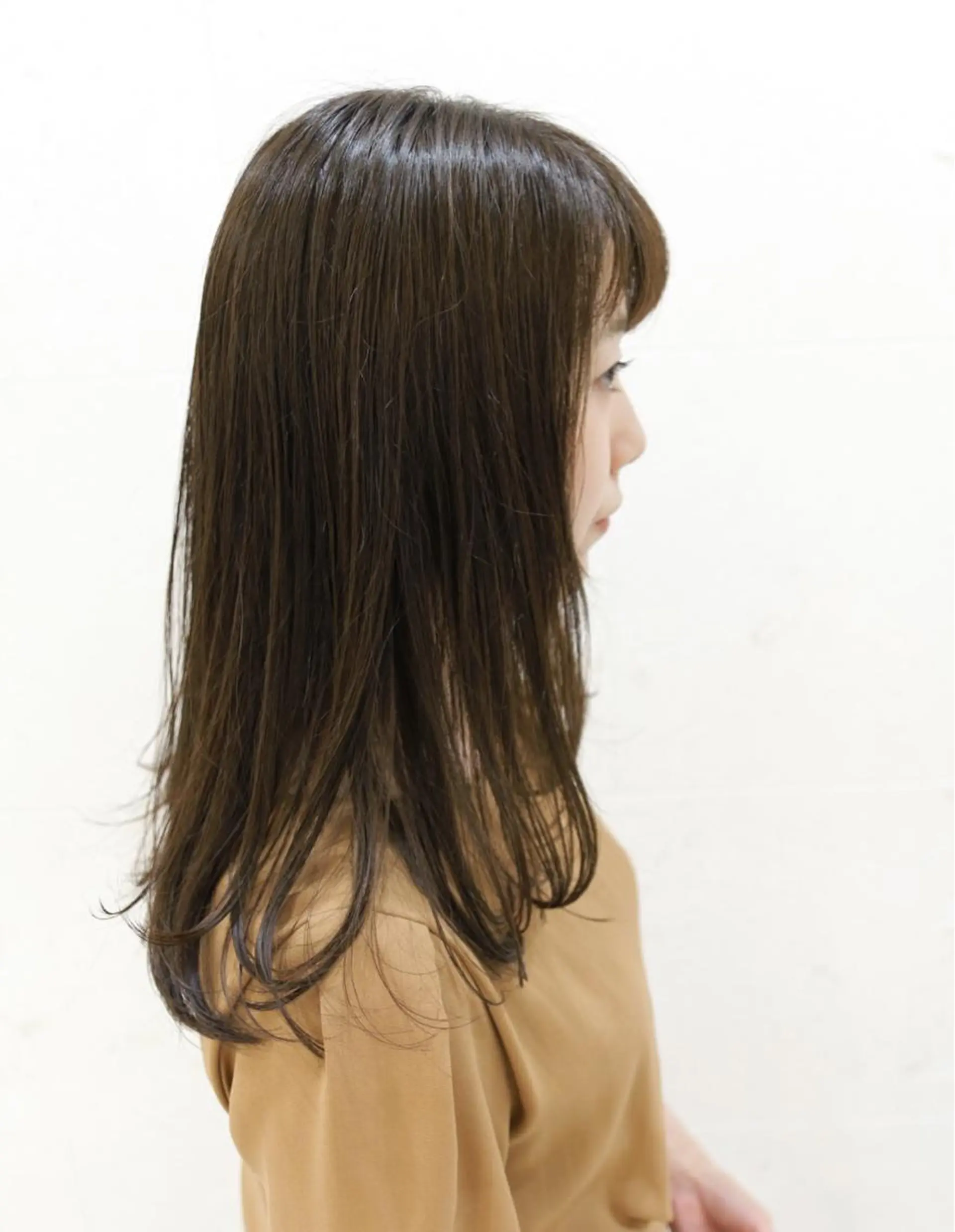 ロング カラー アディクシーカラー イルミナカラー 斉藤 貴也のヘアスタイル