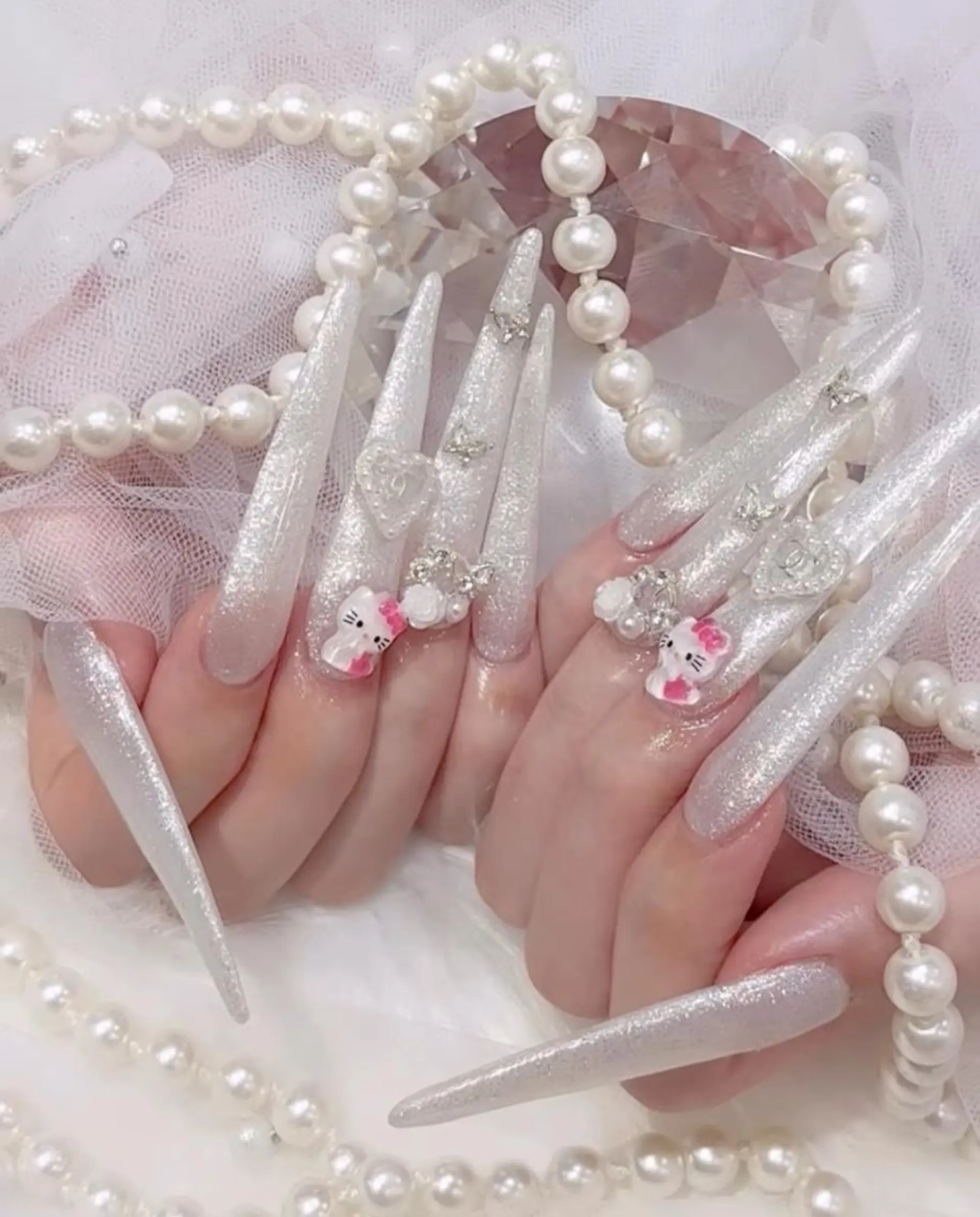 ネイル WISTERIA SAKAEのネイルデザイン