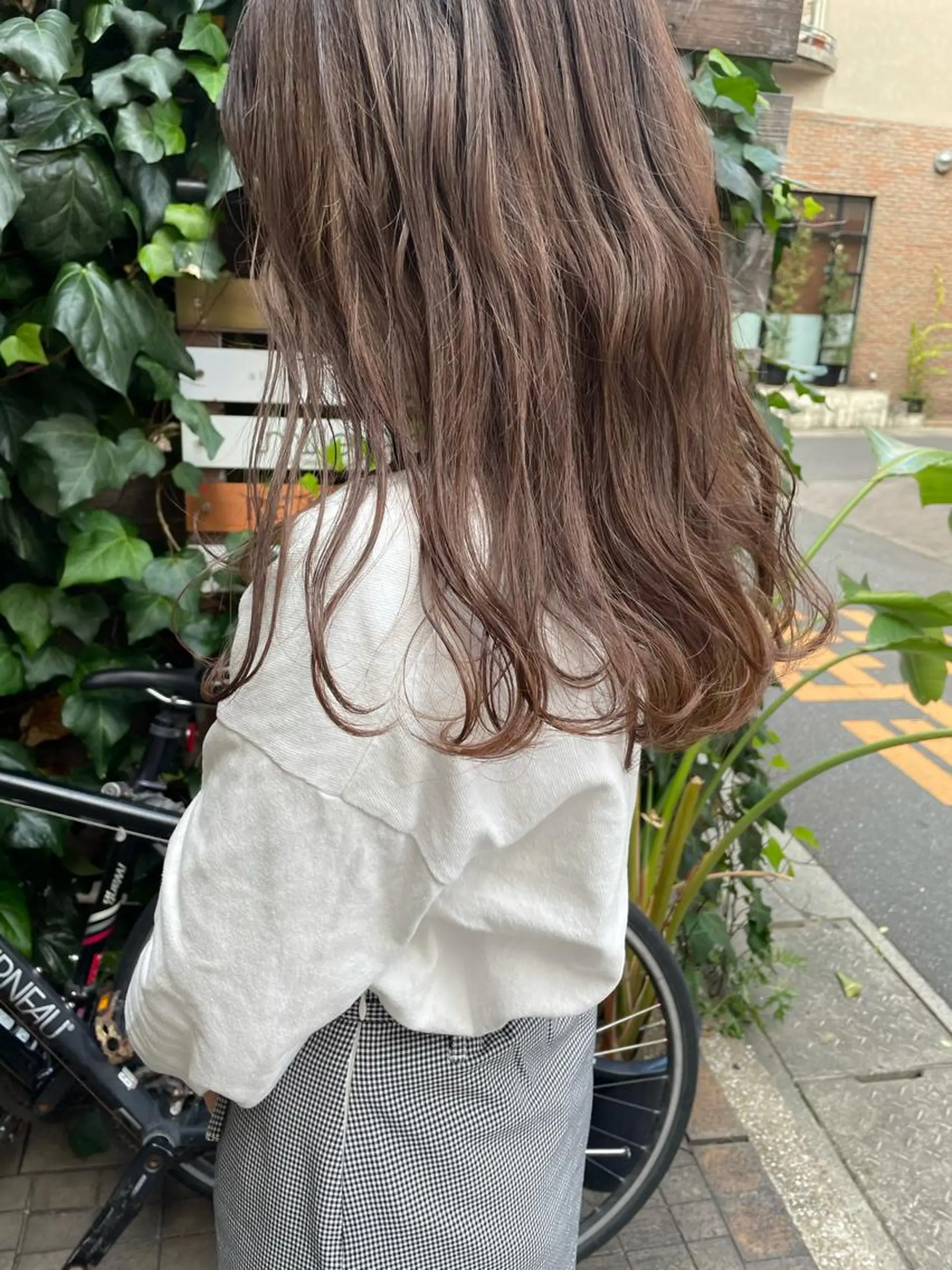 ロング レイヤーカット/ 透明感カラーmikuのヘアスタイル