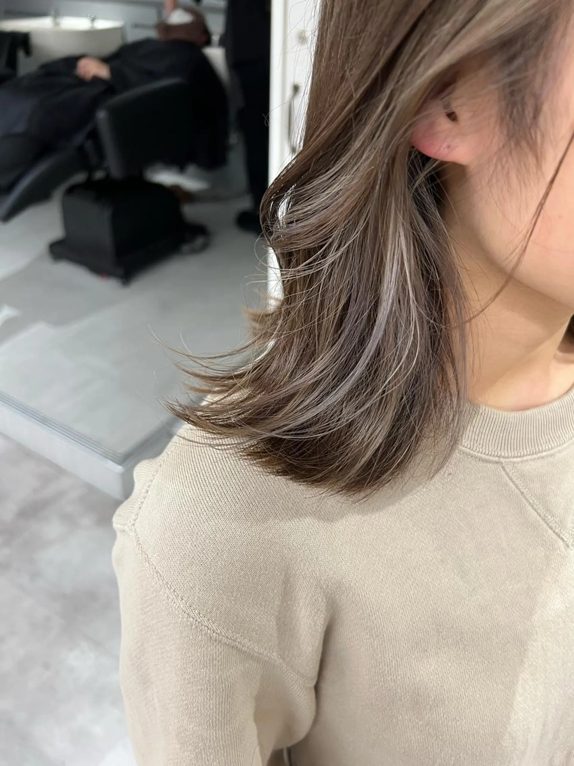 ミディアム カット ヘアカラー トリートメント ルーチェヘアー 北摂エリアNo.1のヘアスタイル