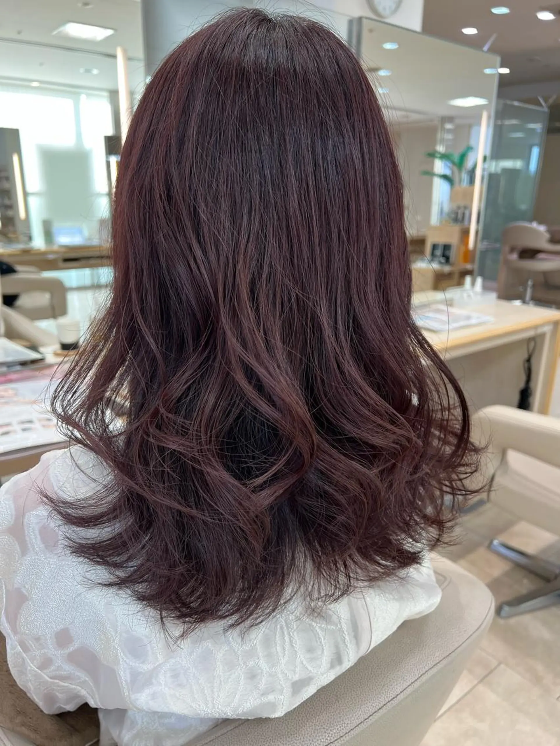 セミロング カラー ローズカラー カット ヘアカラー トリートメント 似合わせ.ﾍｱｾｯﾄ 得意🌹井上美沙のヘアスタイル