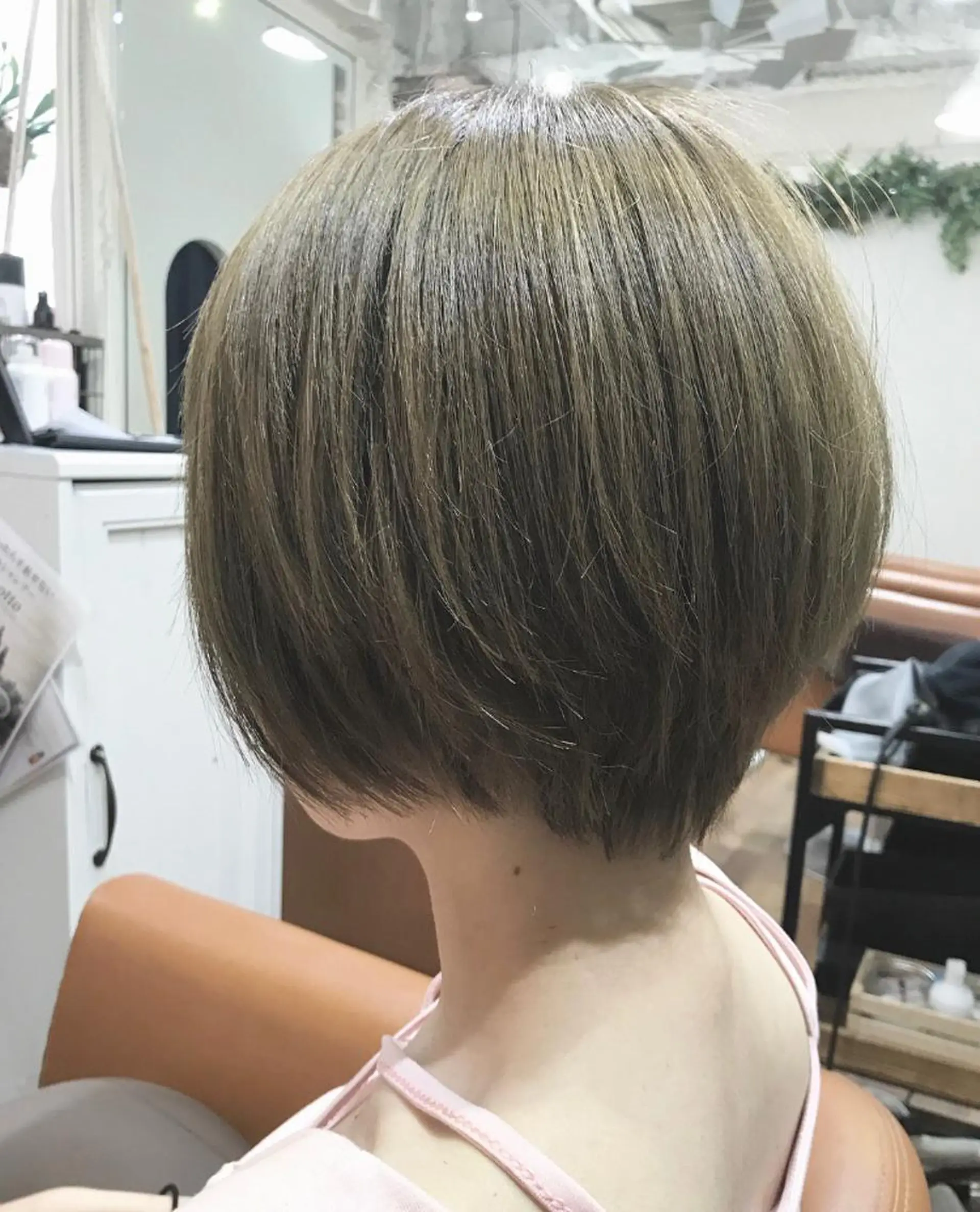 ショート 艶カラー/フェイス レイヤー/たむのヘアスタイル