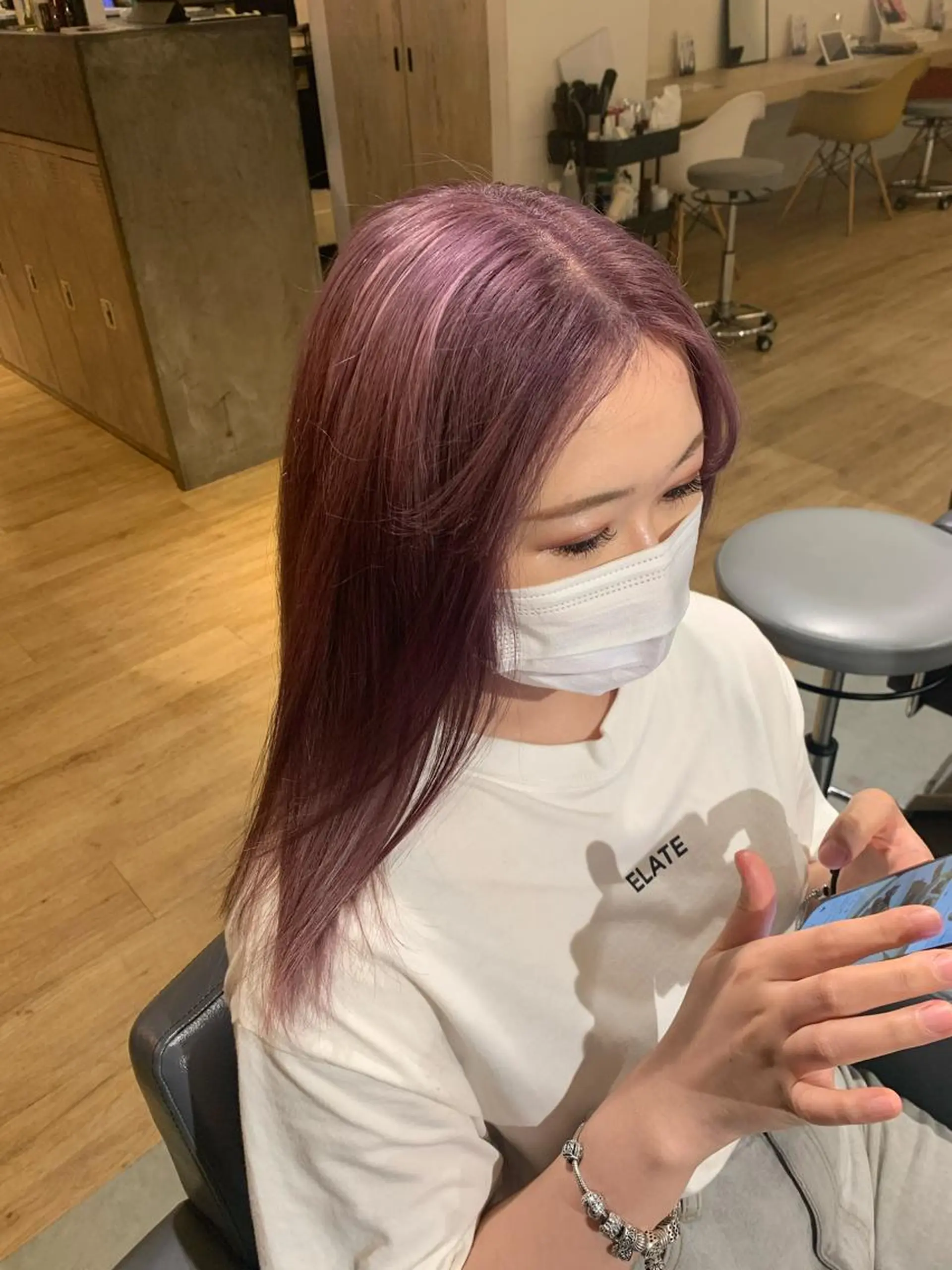 ミディアム カラー ピンクカラー ピンクパープル パープルカラー ヘアカラー 美髪・シールエクステ ホソタニリョウコのヘアスタイル