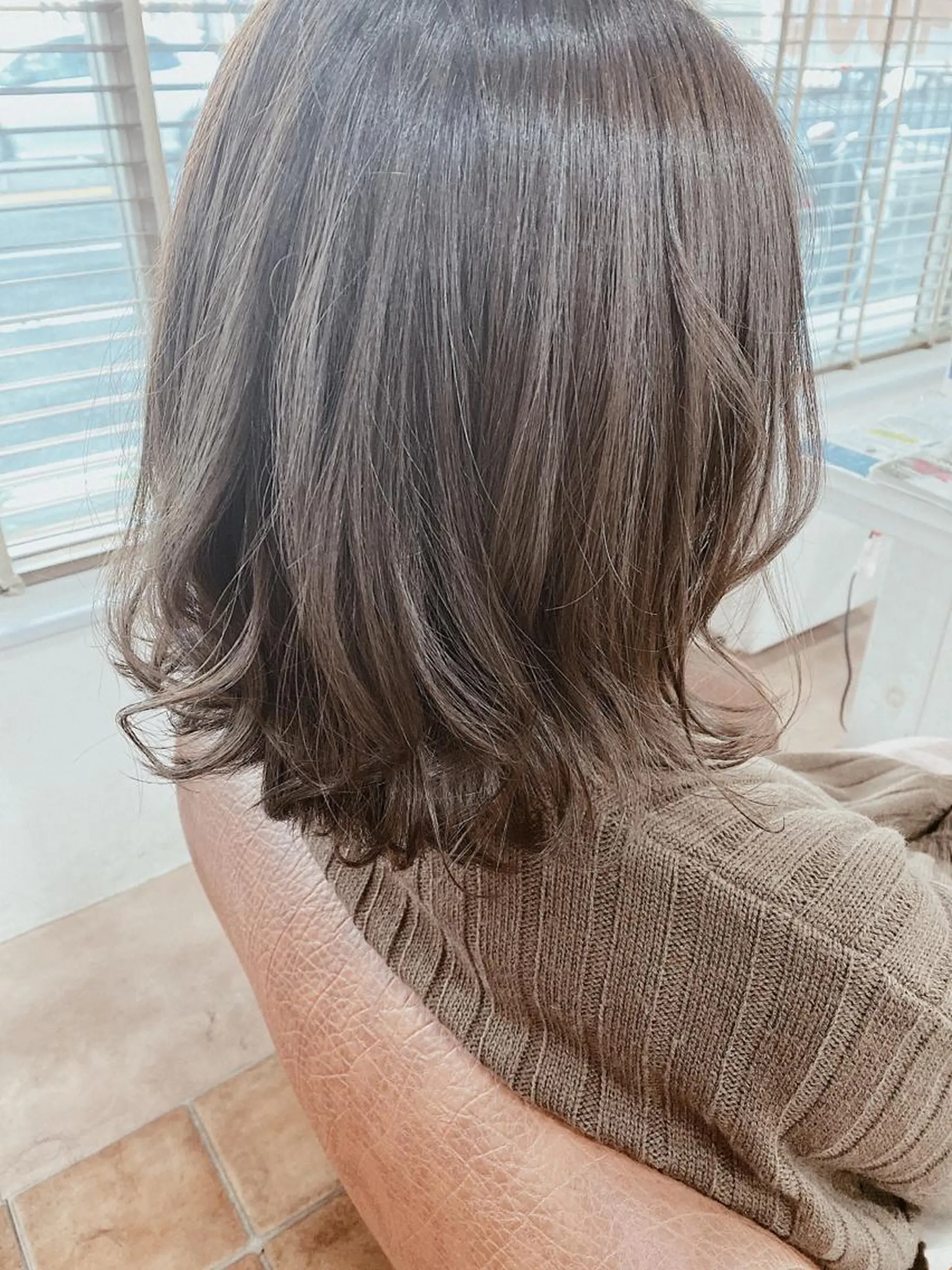 ミディアム アッシュ カット ヘアカラー 時末侑実 桜井駅のヘアスタイル