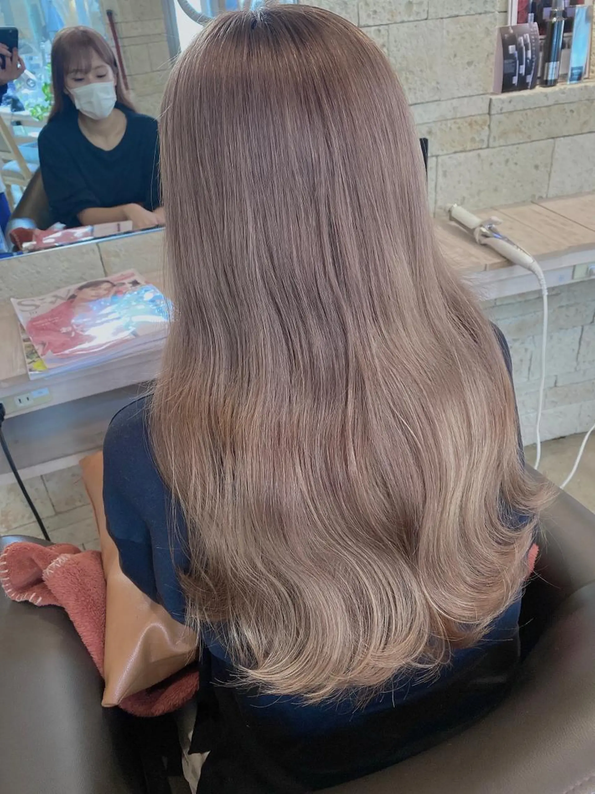 ロング ヘアカラー 小塚 和眞のヘアスタイル