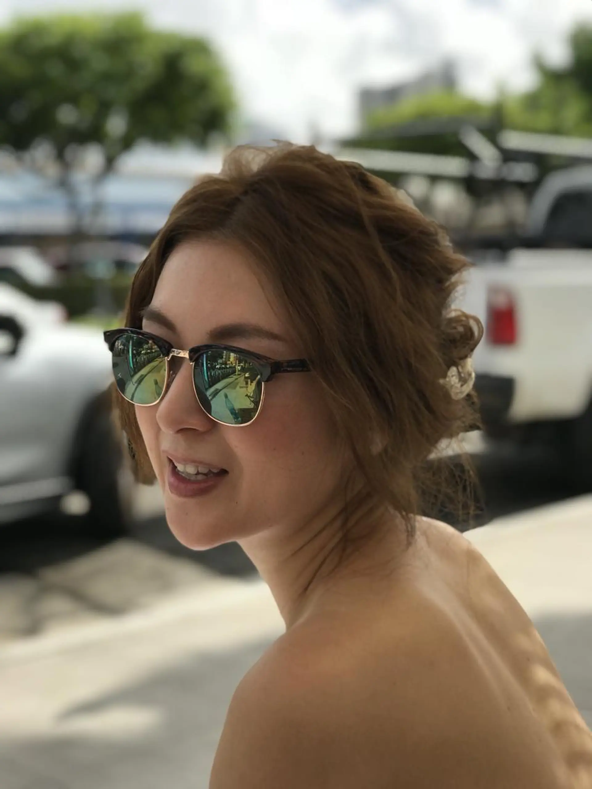 セミロング 根本 智晴のヘアスタイル